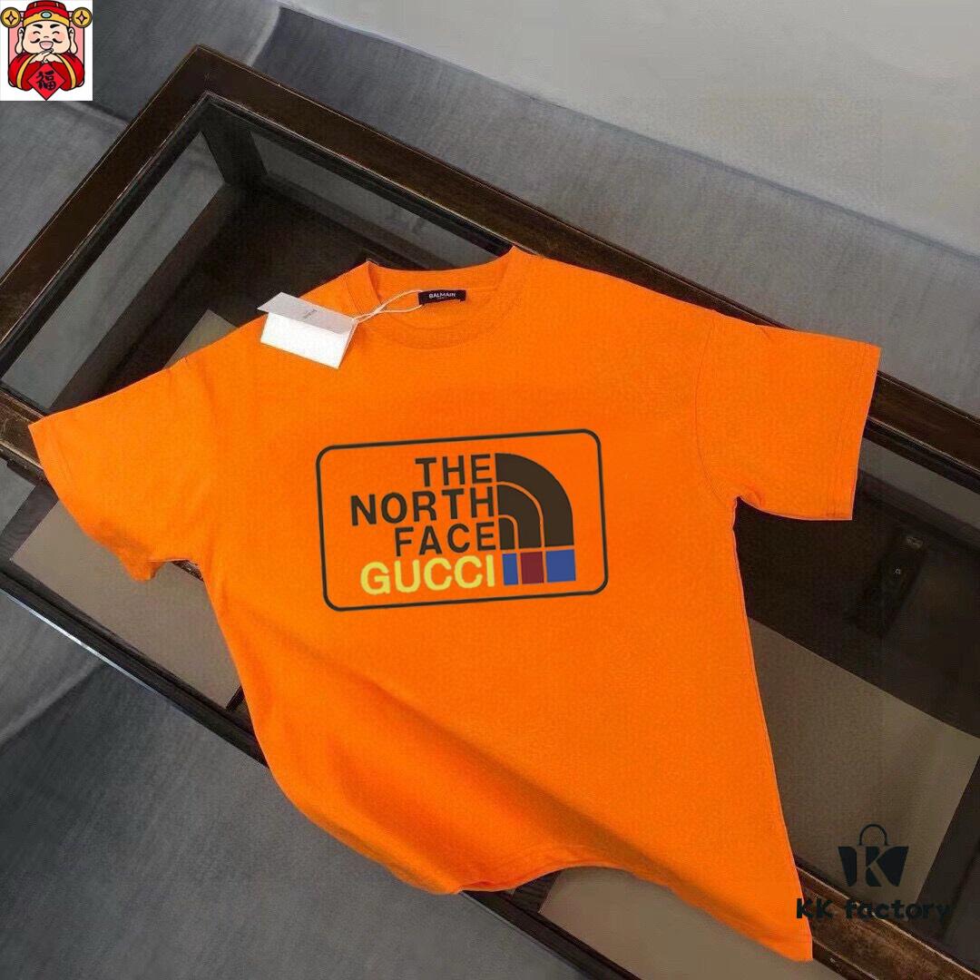 GUCCI Original Men's Casual Short-Sleeve T-Shirt, 2025 Spring/Summer New Arrival, Premium Custom Logo Design, High-End Craftsmanship and Tailoring, Imported Silk-Cotton Fabric, Stylish and Versatile for All Occasions