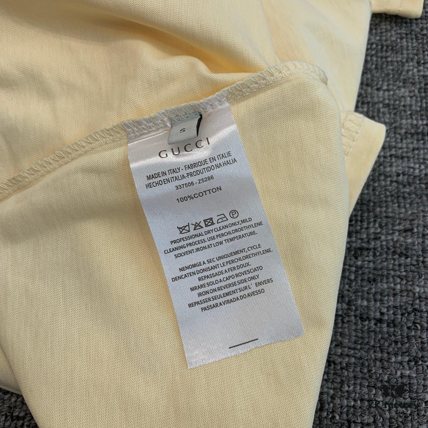 New GUCCI 2024 Leopard Print Letter Short Sleeve T-Shirt in Beige, Paw Design, Unisex Couples Style