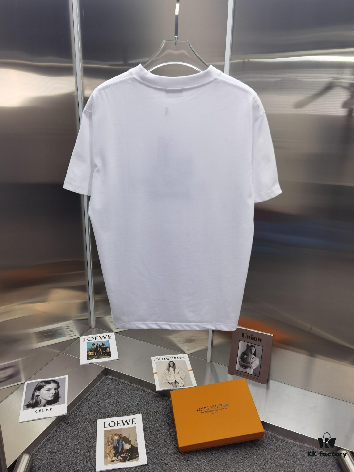 Loewe Embroidery Premium Version Short Sleeve T-Shirt (Unisex Design)