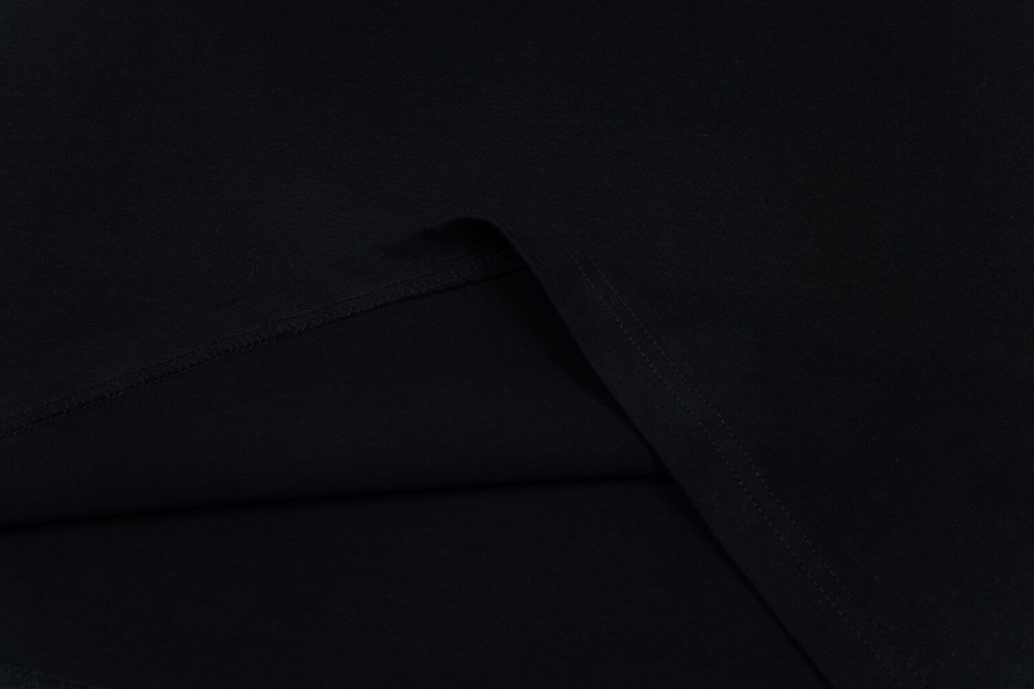 GUCCI G901 Men's and Women's Unisex Oversized Short-Sleeve T-Shirt with Minimalist Logo Print