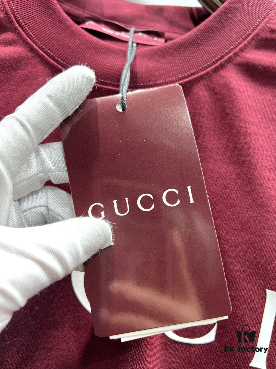 Gucci Printed Logo Short-Sleeve T-Shirt