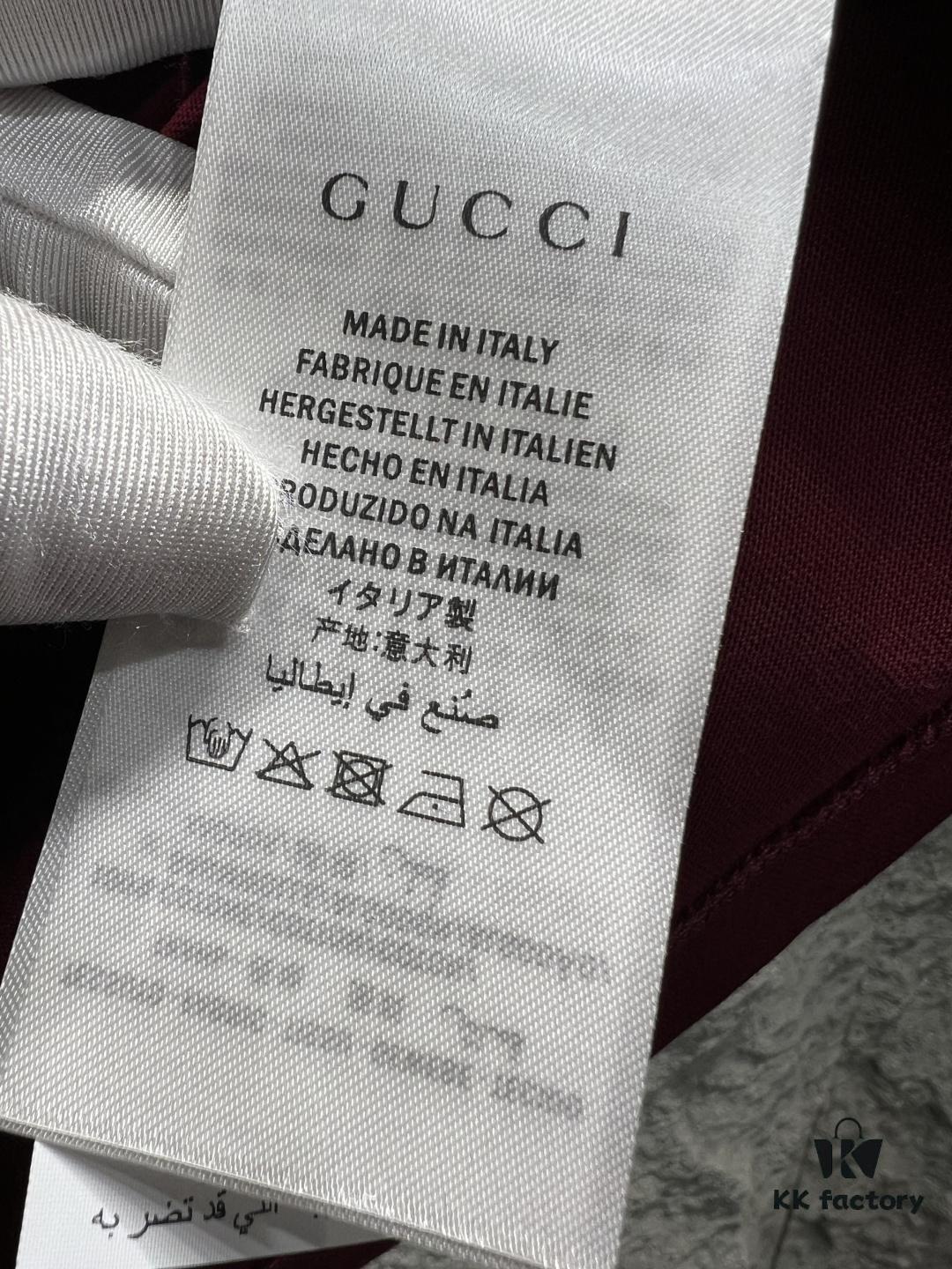 Gucci Printed Logo Short-Sleeve T-Shirt