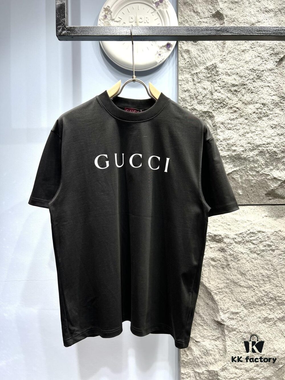 Gucci*Gucci Printed Logo Short Sleeve T-Shirt