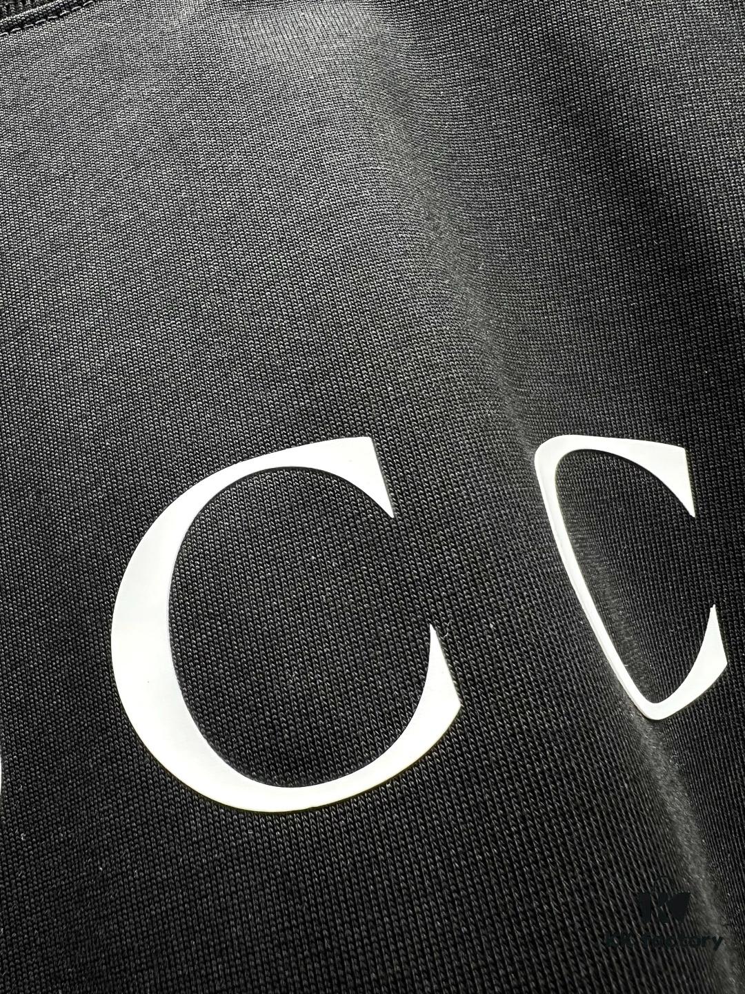 Gucci*Gucci Printed Logo Short Sleeve T-Shirt