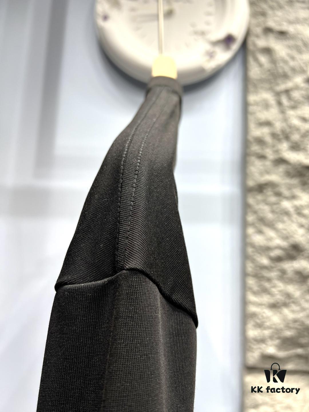 Gucci*Gucci Printed Logo Short Sleeve T-Shirt