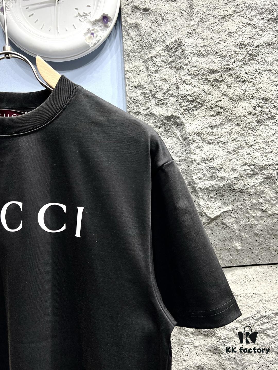 Gucci*Gucci Printed Logo Short Sleeve T-Shirt