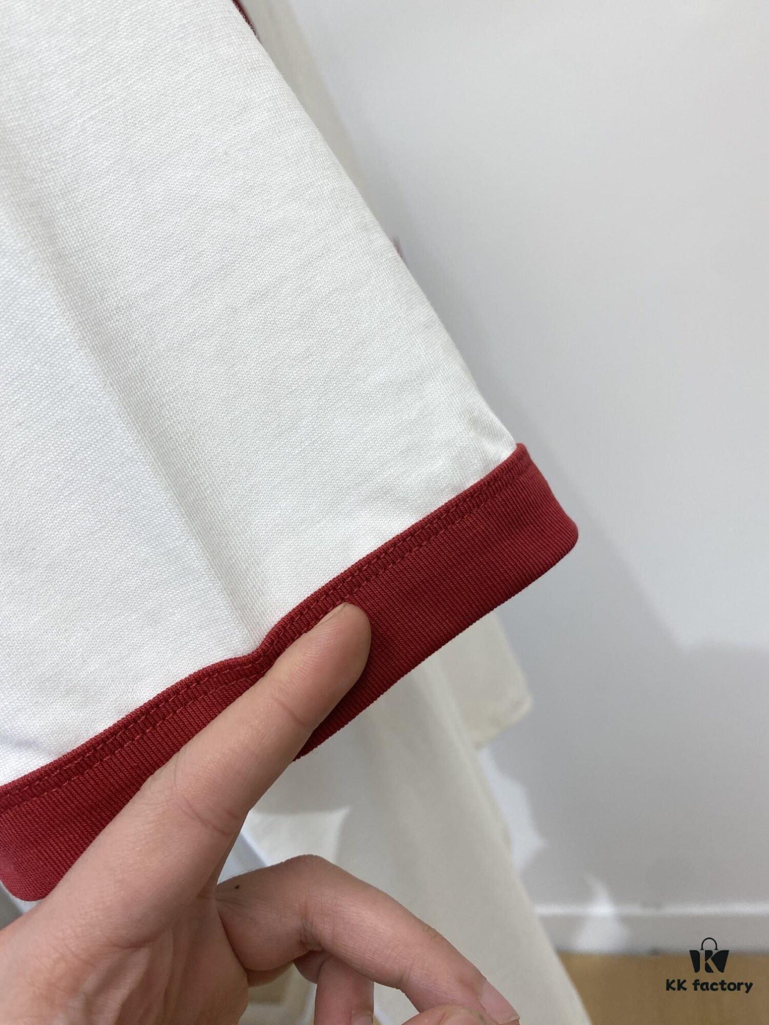 Gucci 2025 Latest Short-Sleeve T-Shirt, Stylish and Handsome with Exquisite Embroidered Logo on Chest, Simple and Versatile Design