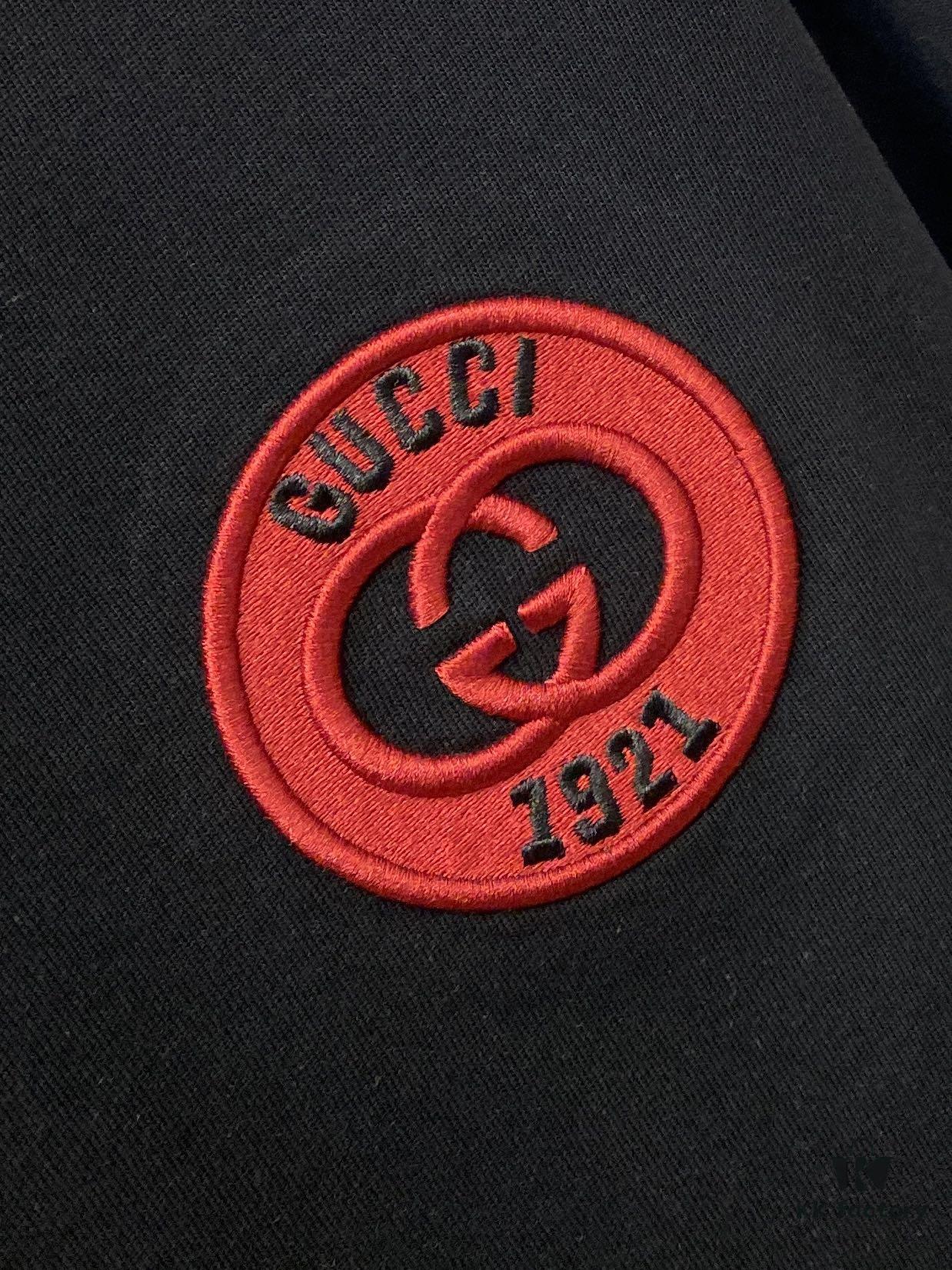 Gucci, 2025 Latest Short-Sleeve T-Shirt, Stylish and Handsome with Exquisite Embroidered Logo on Chest, Simple and Versatile Design