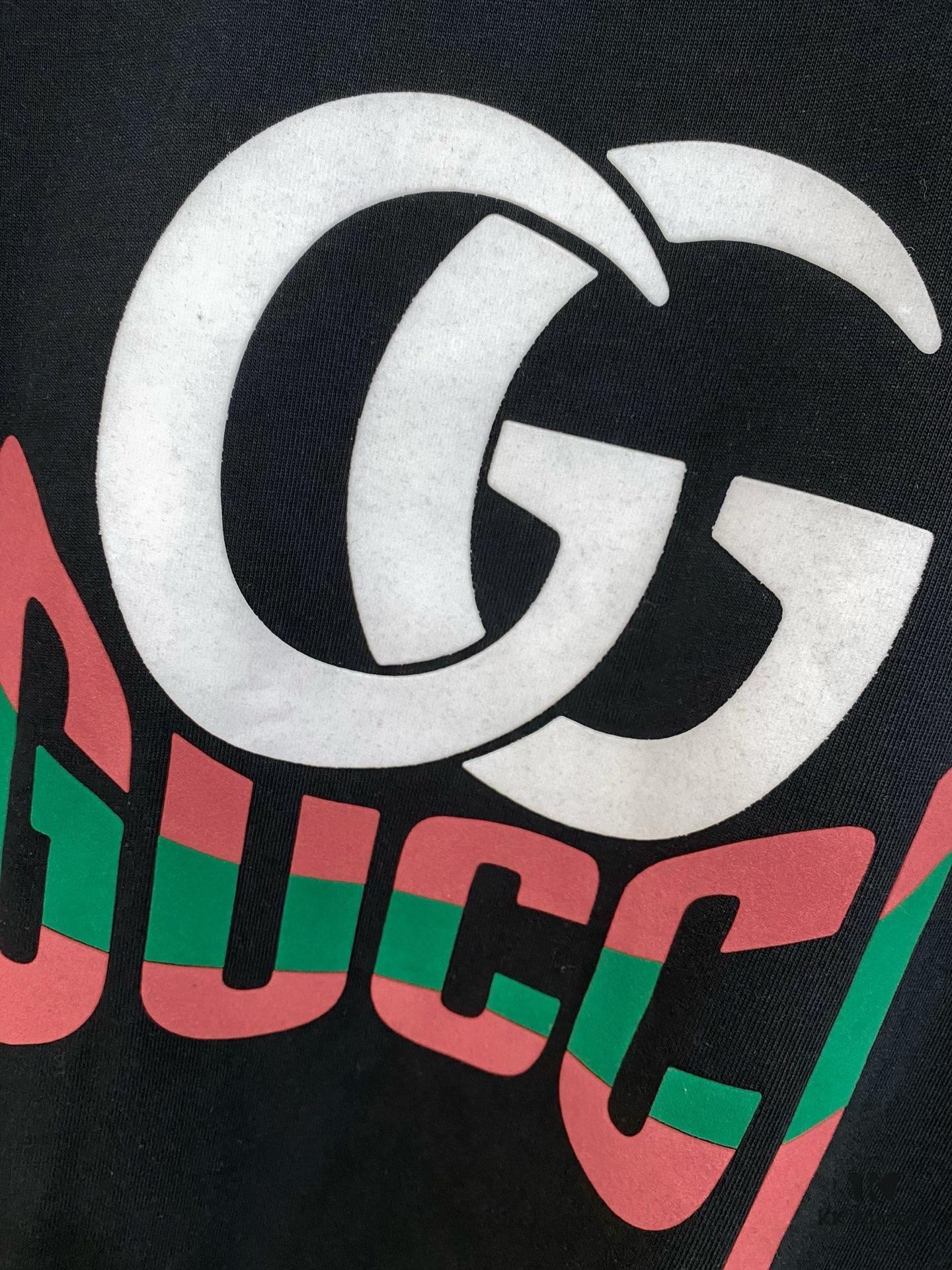GU Double G Logo Printed Men's Oversized Short Sleeve T-Shirt