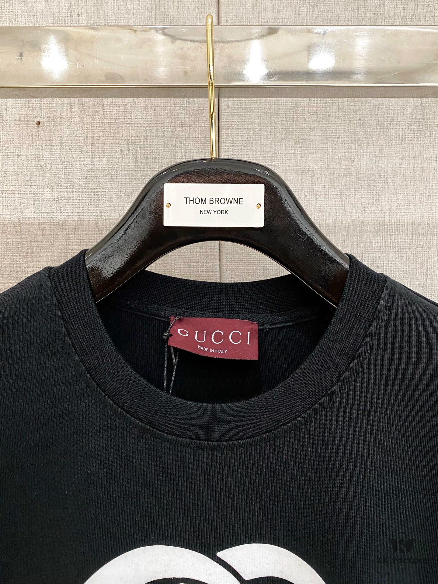 GU Double G Logo Printed Men's Oversized Short Sleeve T-Shirt