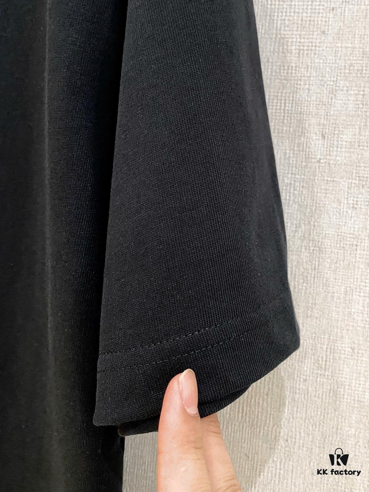 GU Double G Logo Printed Men's Oversized Short Sleeve T-Shirt