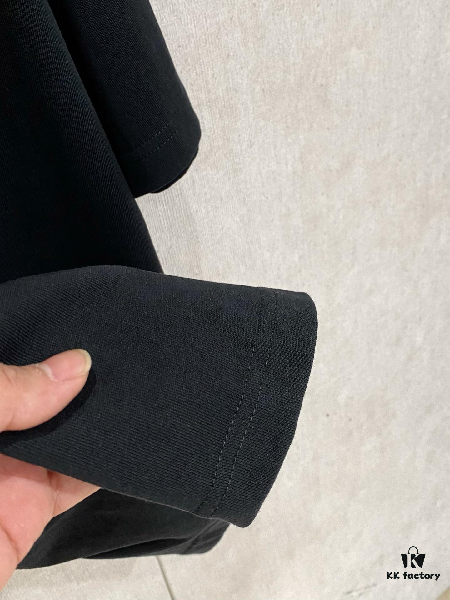 GU Double G Logo Printed Men's Oversized Short Sleeve T-Shirt