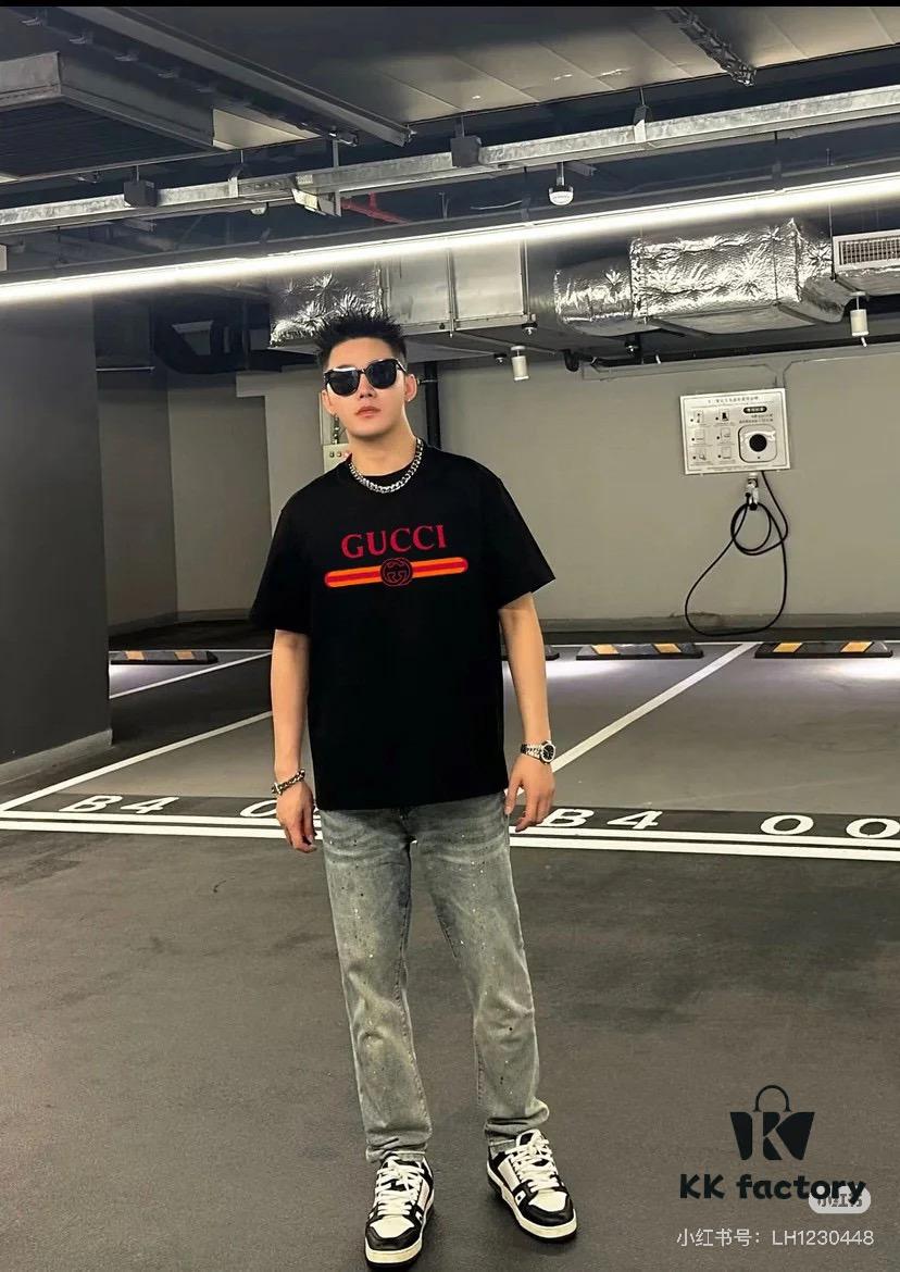 Gucci Unisex Ancora Red Logo Round Neck T-Shirt