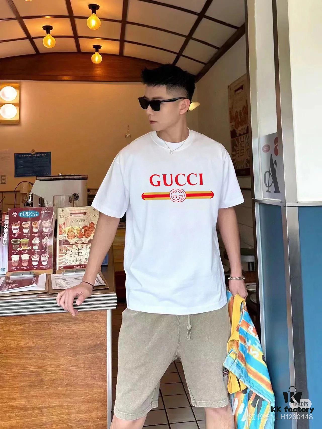 Gucci Unisex Ancora Red Logo Round Neck T-Shirt