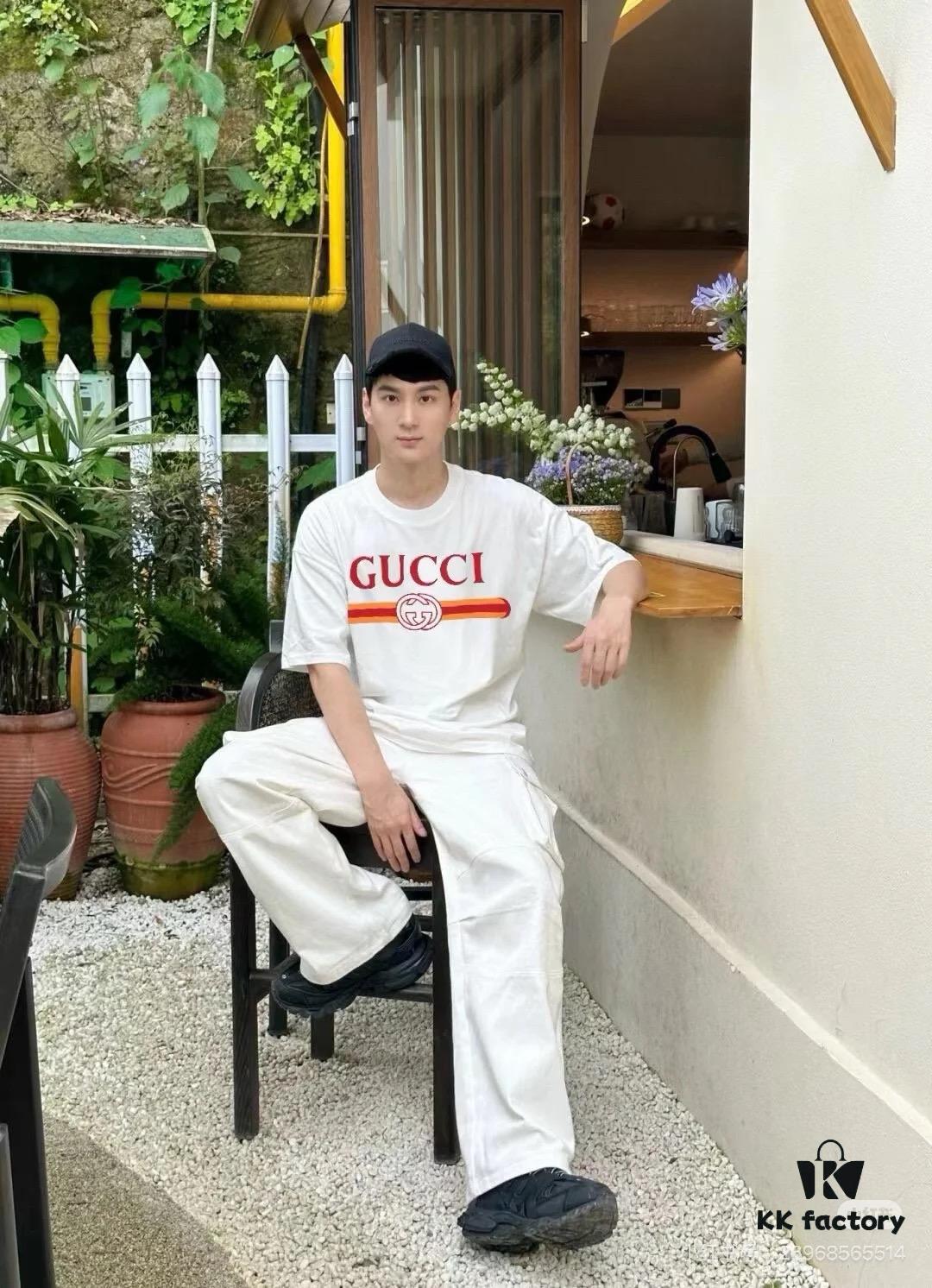 Gucci Unisex Ancora Red Logo Round Neck T-Shirt