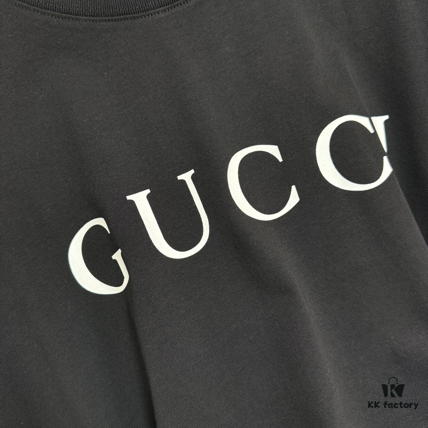 GUCCI 25SS Gucci Printed Cotton Knit T-Shirt Short Sleeve with Classic Letter Logo, Spray-Painted Detail on Collar and Sleeves
