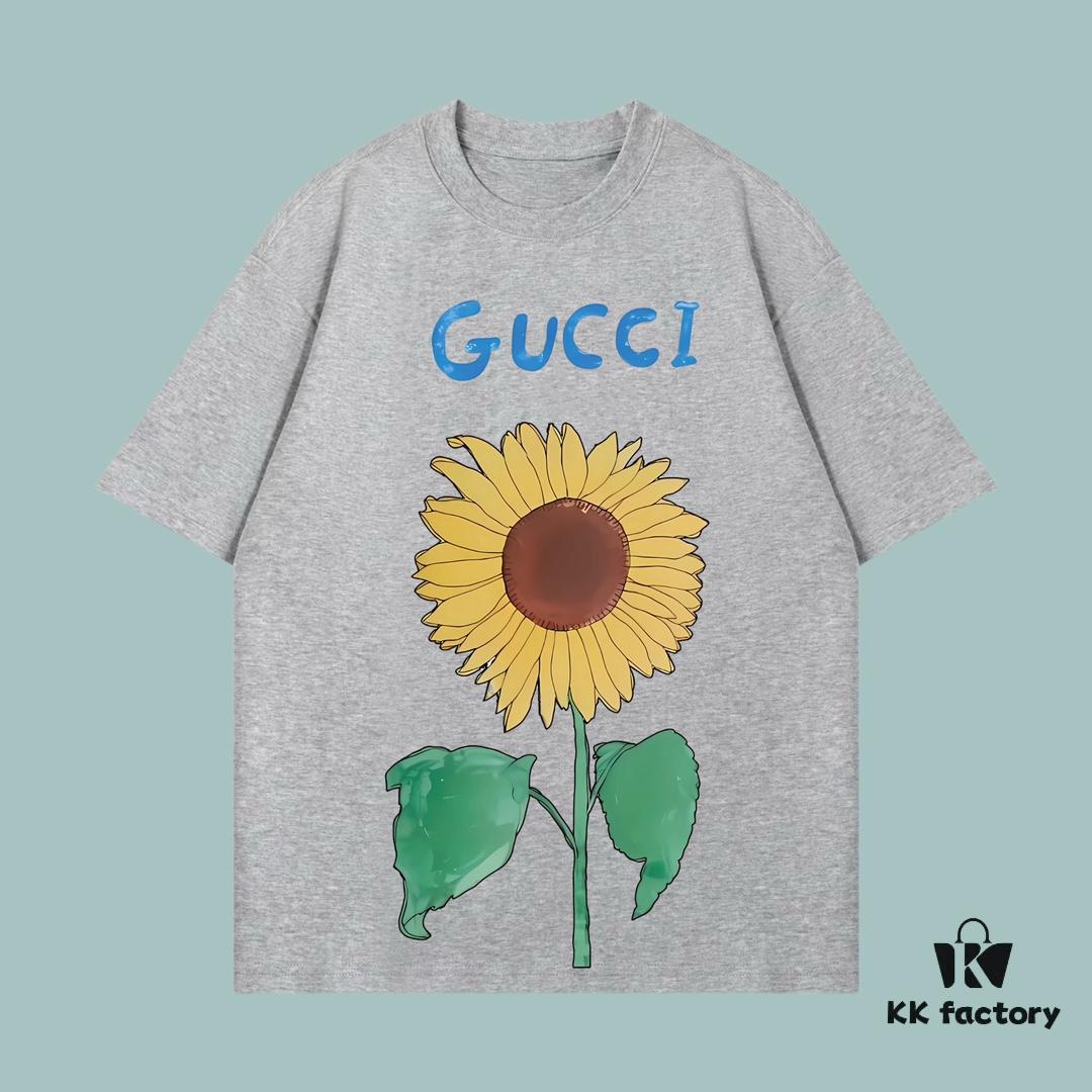 GUCCI 2025 Fall Spring/Summer Collection Sunflower 🌻 Beverage 🍹 Short Sleeve T-Shirt Premium Quality Limited Edition