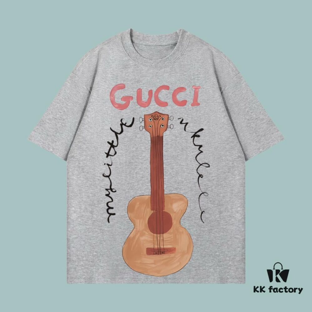 GUCCI 2025 Fall Spring/Summer Collection Guitar 🎸 Short Sleeve T-Shirt Premium Quality Custom Woven 270G 32-Count Double-Yarn Pure Cotton Fabric Relaxed Unisex Fit