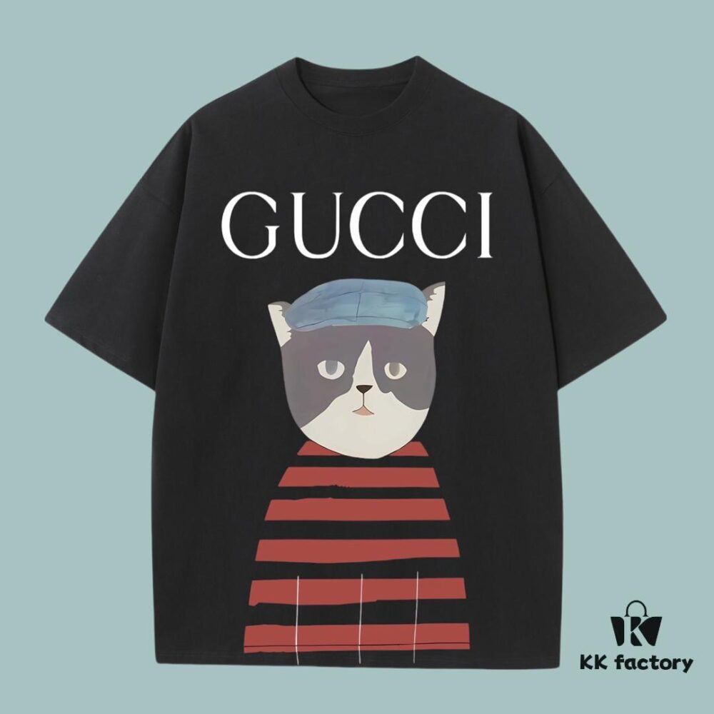 GUCCI 2025 Fall Spring/Summer Collection Kitten Graphic Short-Sleeve T-Shirt Premium Quality, Custom-Woven 270G 32-Count Double-Yarn Pure Cotton Fabric, Relaxed Fit Unisex Design