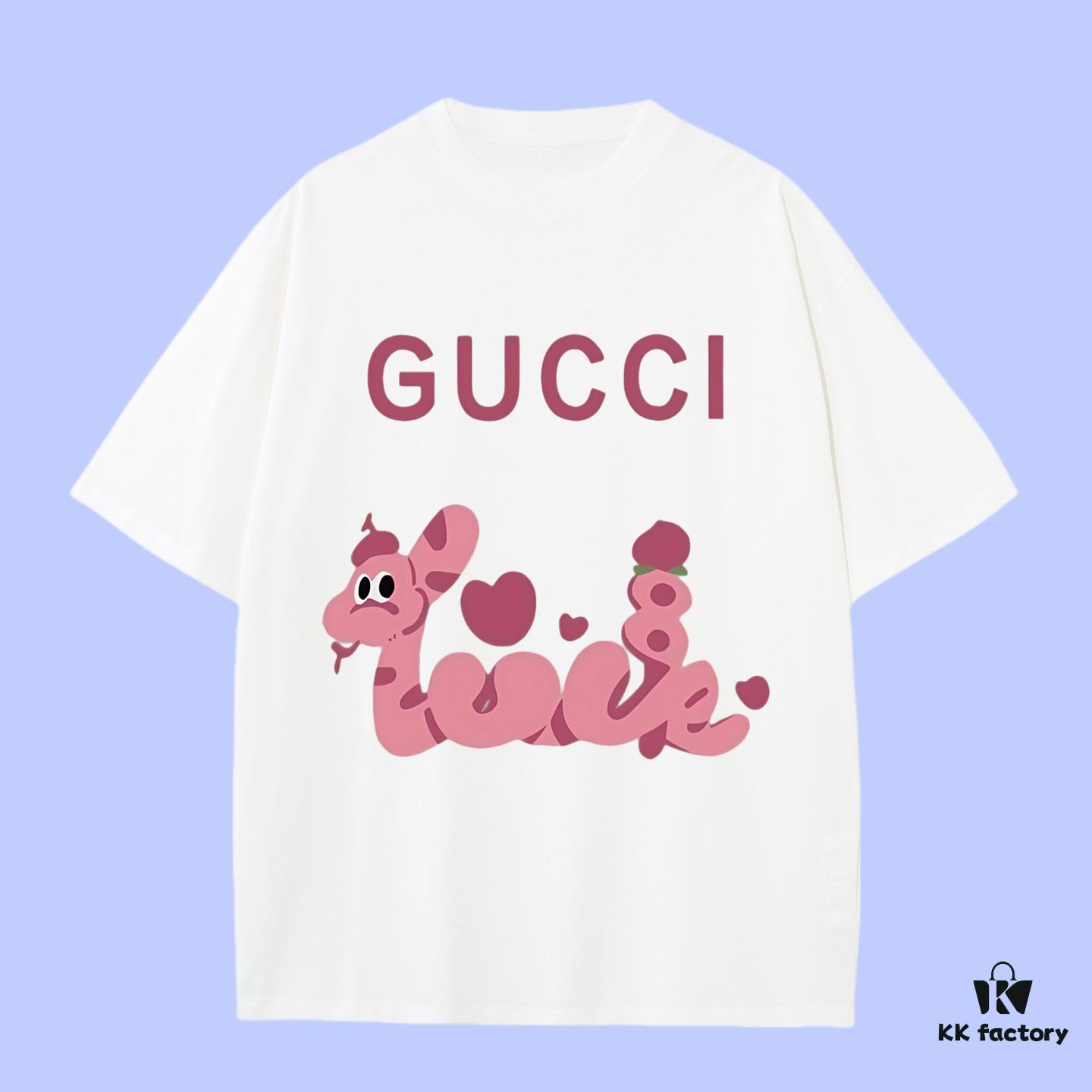 GUCCI 2025 Fall Spring/Summer Collection Pink Snake 🐍 Short Sleeve T-Shirt Premium Quality, Special Woven 270G 32-Count Double-Yarn Pure Cotton Fabric, Relaxed Fit Unisex Design