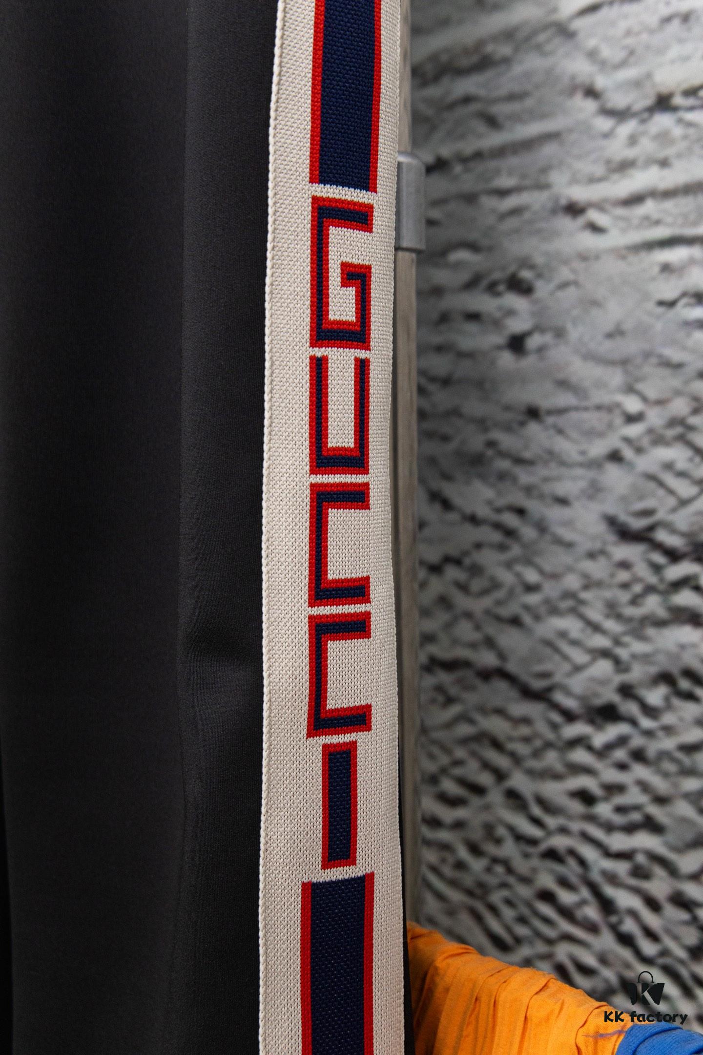 Gucci Y101 Evergreen Classic Webbing Wide-Leg Straight Trousers Unisex Fashion Pants