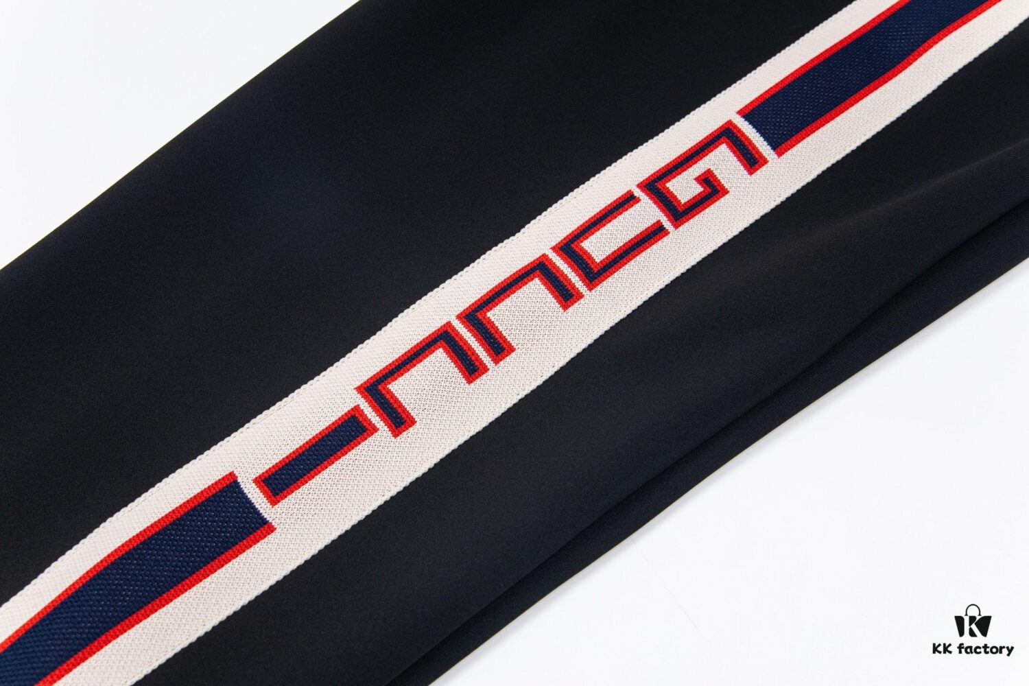 Gucci Y101 Evergreen New Classic Webbing Wide-Leg Straight Trousers, Unisex Casual Pants with Logo Trim, Premium Heavyweight Custom Fabric