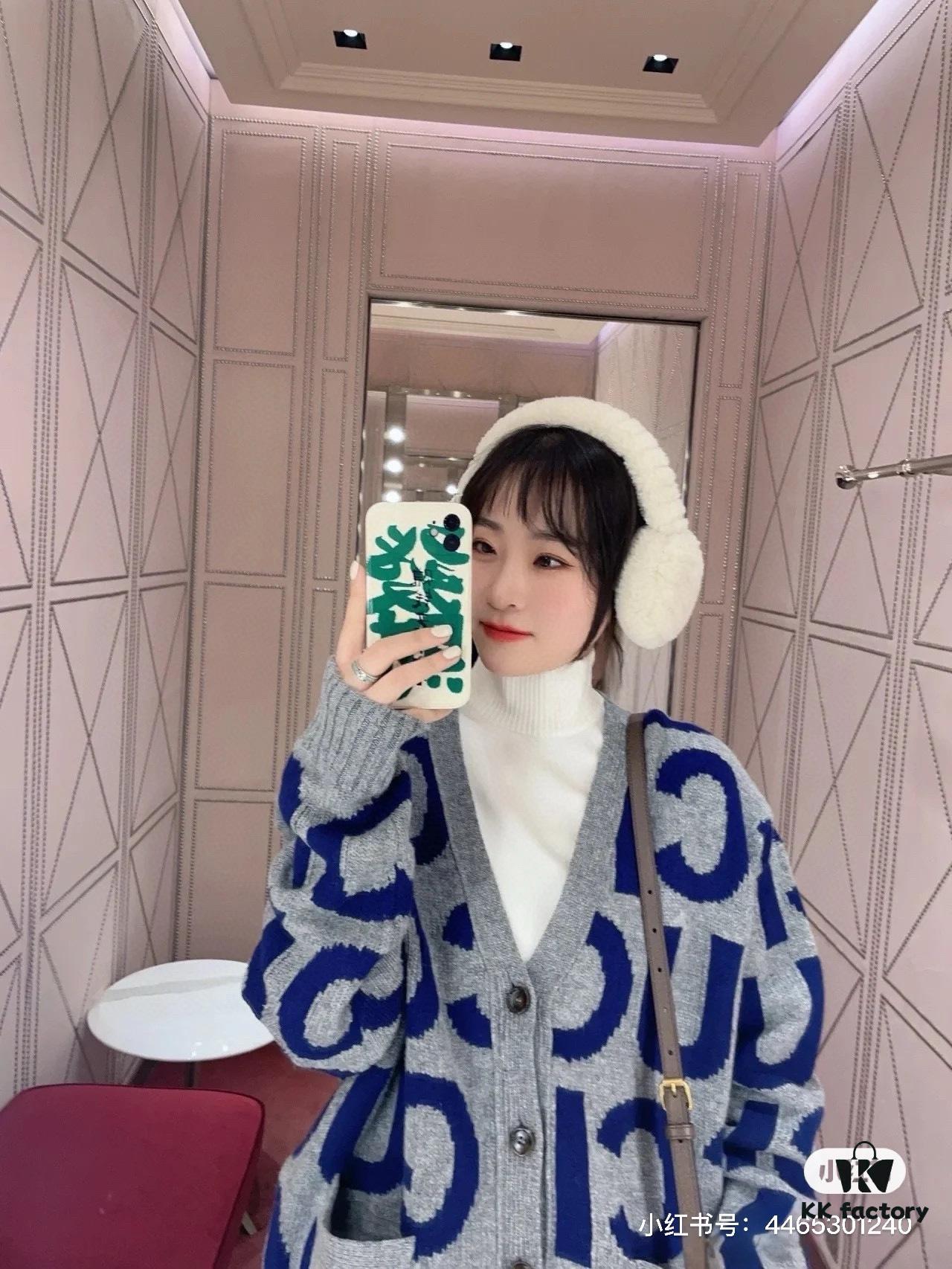 GUCCI Wool-Blend Knit Polo Collar Cardigan with Double G Logo Unisex