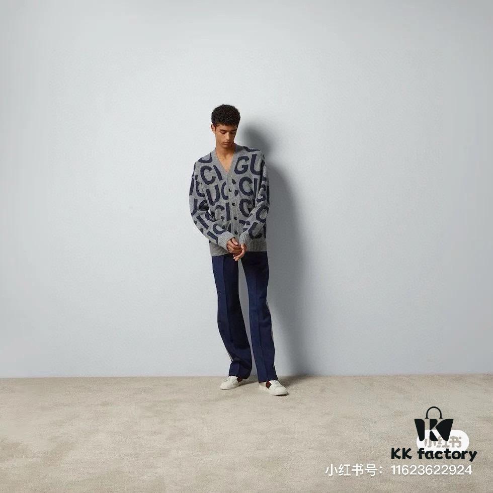 GUCCI Wool-Blend Knit Polo Collar Cardigan with Double G Logo Unisex