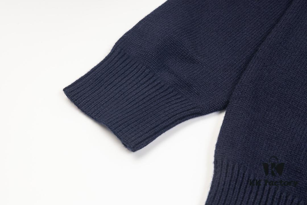 GUCCI Cropped Jacquard Knit Turtleneck Sweater, Autumn/Winter Must-Have, High-Density Wool Blend, Premium Craftsmanship, Perfect Fit, Full Set Accessories Included