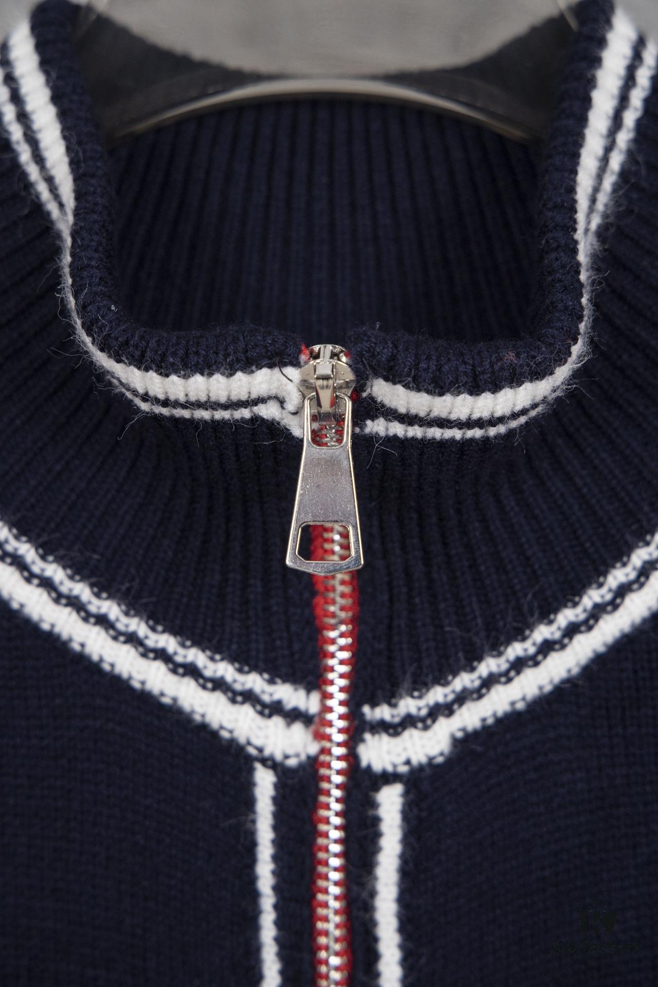 GUCCI Color-Block Knit Zip-Up Jacket with Quilted Design, High-Density Wool Blend, Unisex Style, Premium Craftsmanship