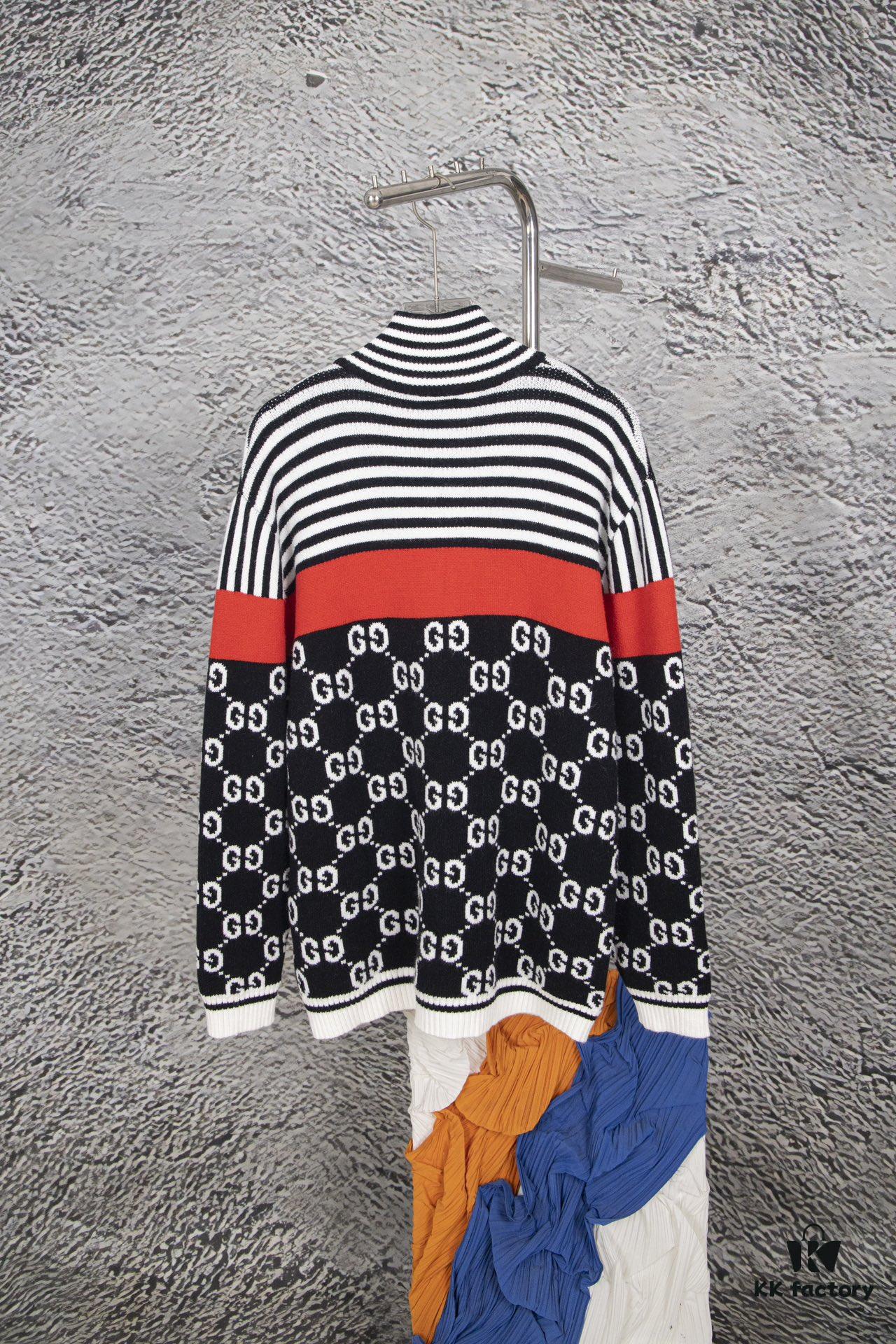 GUCCI Color-Block Ribbed Knit Zip-Up Cardigan, Unisex Design, High-Density Wool Blend, Smooth and Soft Fabric, Premium Craftsmanship