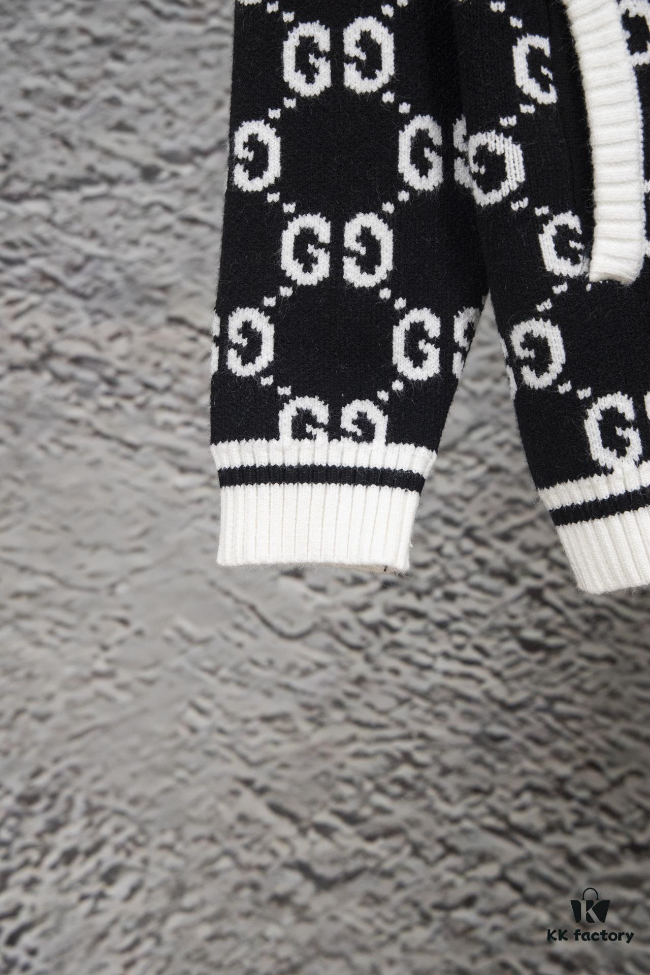 GUCCI Color-Block Ribbed Knit Zip-Up Cardigan, Unisex Design, High-Density Wool Blend, Smooth and Soft Fabric, Premium Craftsmanship