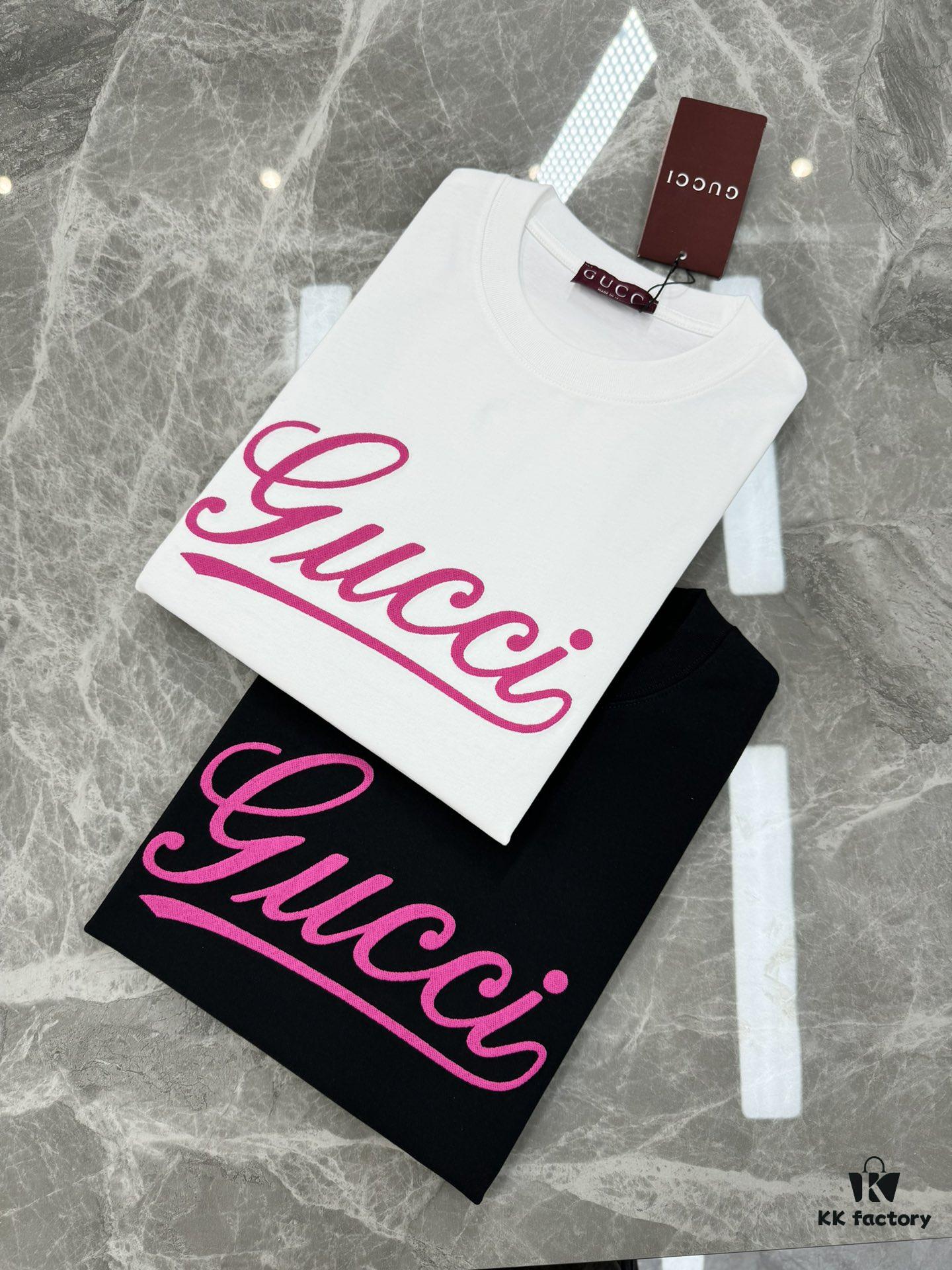 GUCC*25s New Arrival Streetwear T-Shirt, Unisex Design with Signature Logo Embroidery, 3D Textured High-Density Stitching, Pink Embroidered Accents on Black and White Base