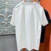 Gucci 2025 Spring/Summer New Arrival Short Sleeve T-Shirt! Runway-Inspired Fashion Casual Tee with Signature Logo Design! Premium 100% Cotton Fabric, Exquisitely Soft, Skin-Friendly and Breathable – Unmatched Comfort and Quality. A Gender-Neutral Couple's Style That Redefines Modern Fashion Elegance. Distinct from Market Versions, Complete with Three Authentic Labels – Unisex High-End Collection.