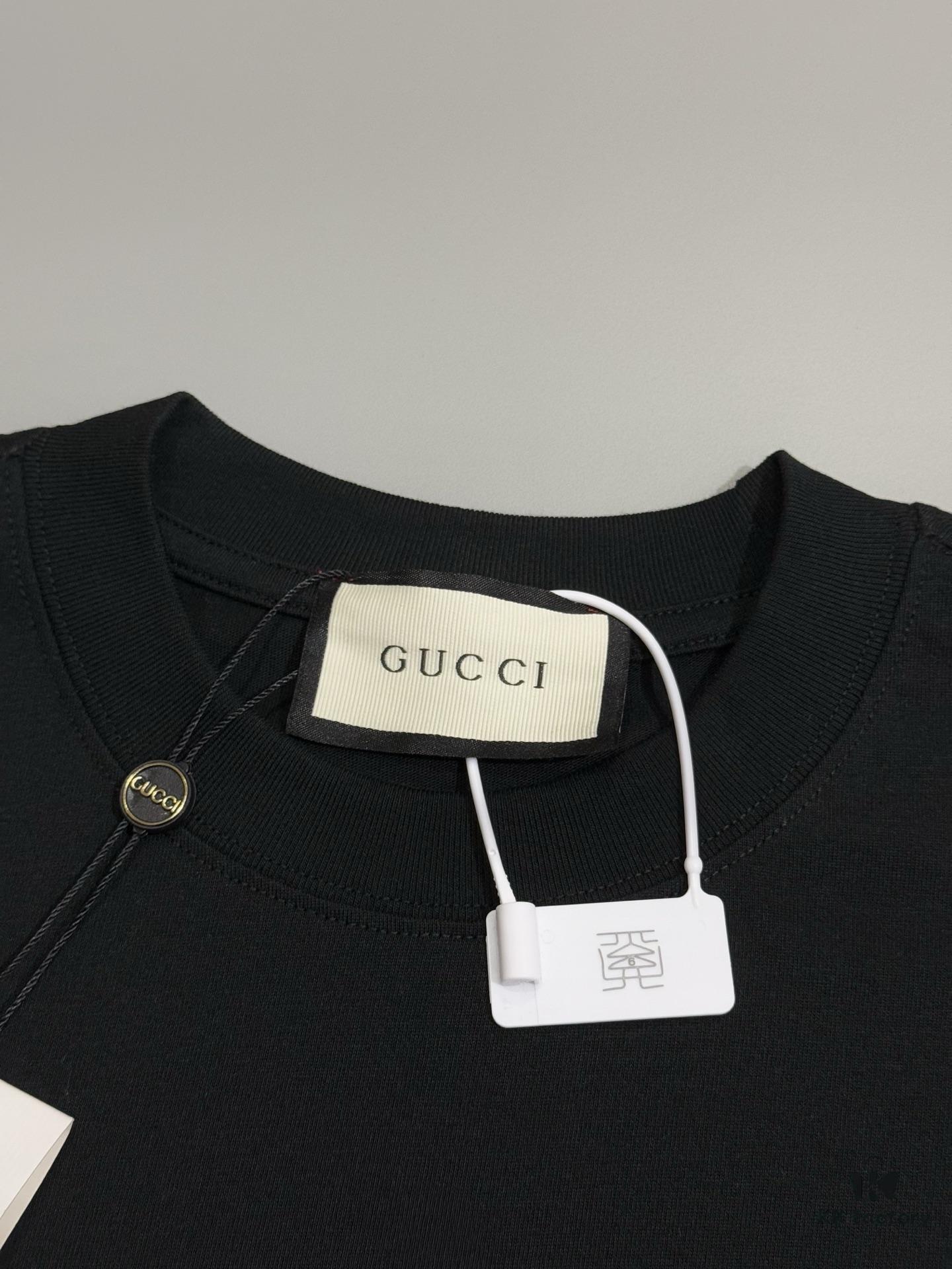 Gucci Classic Short-Sleeve T-Shirt with Double G Embroidered Patch and Pocket, Timeless Versatile Youthful Design