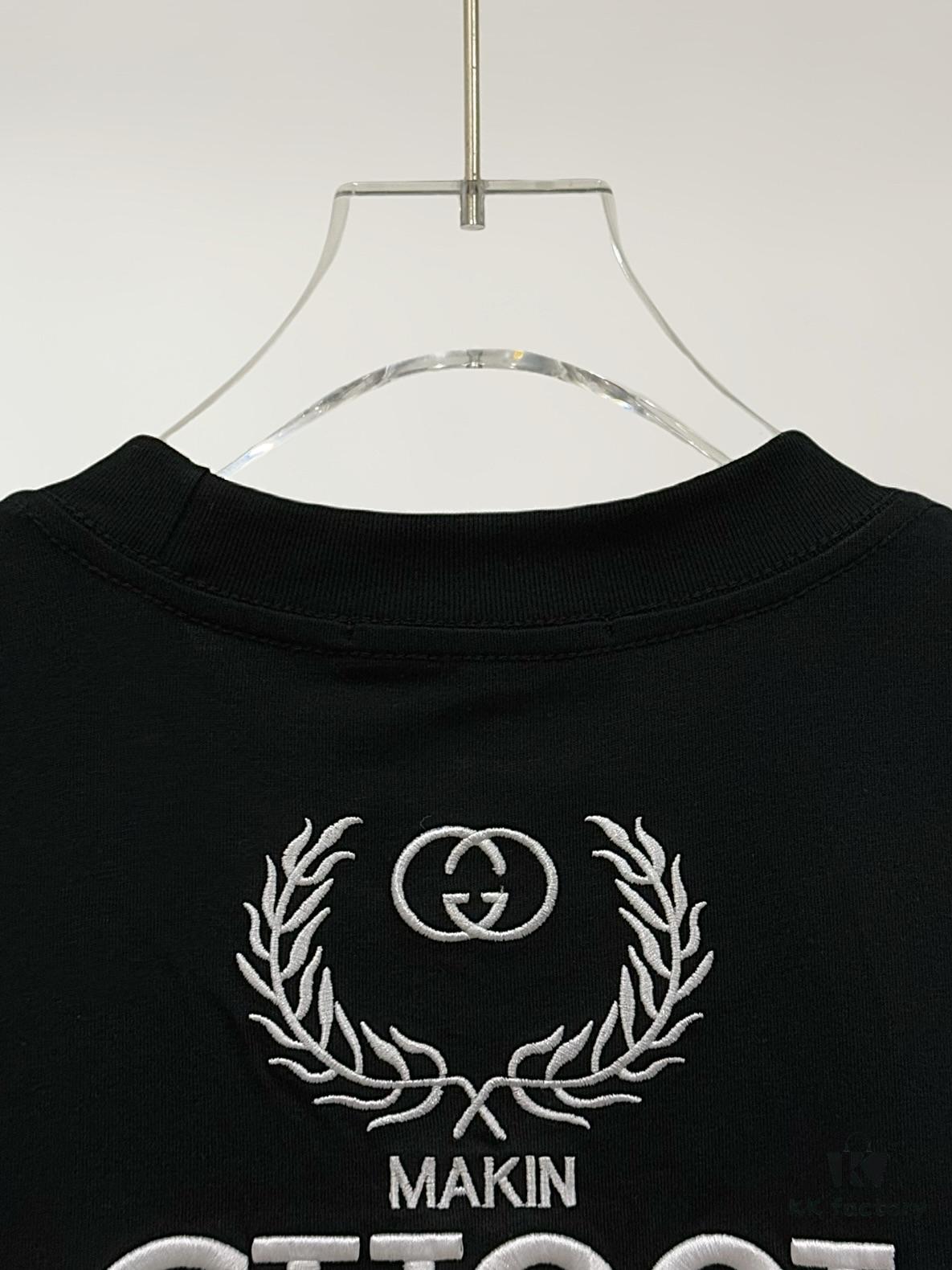 High-End Gucci Round Neck Short Sleeve T-Shirt with Front and Back High-Stitch Embroidered Logo, 280g Double-Yarn Premium Combed Cotton, Pre-Shrunk Washed Fabric, No Deformation, Unisex Design, Official Website Details, Three Labels Included, Moisture-Proof Paper Packaging, Distinct from Market Standard Products, Comfortable Fit with OXS Silhouette