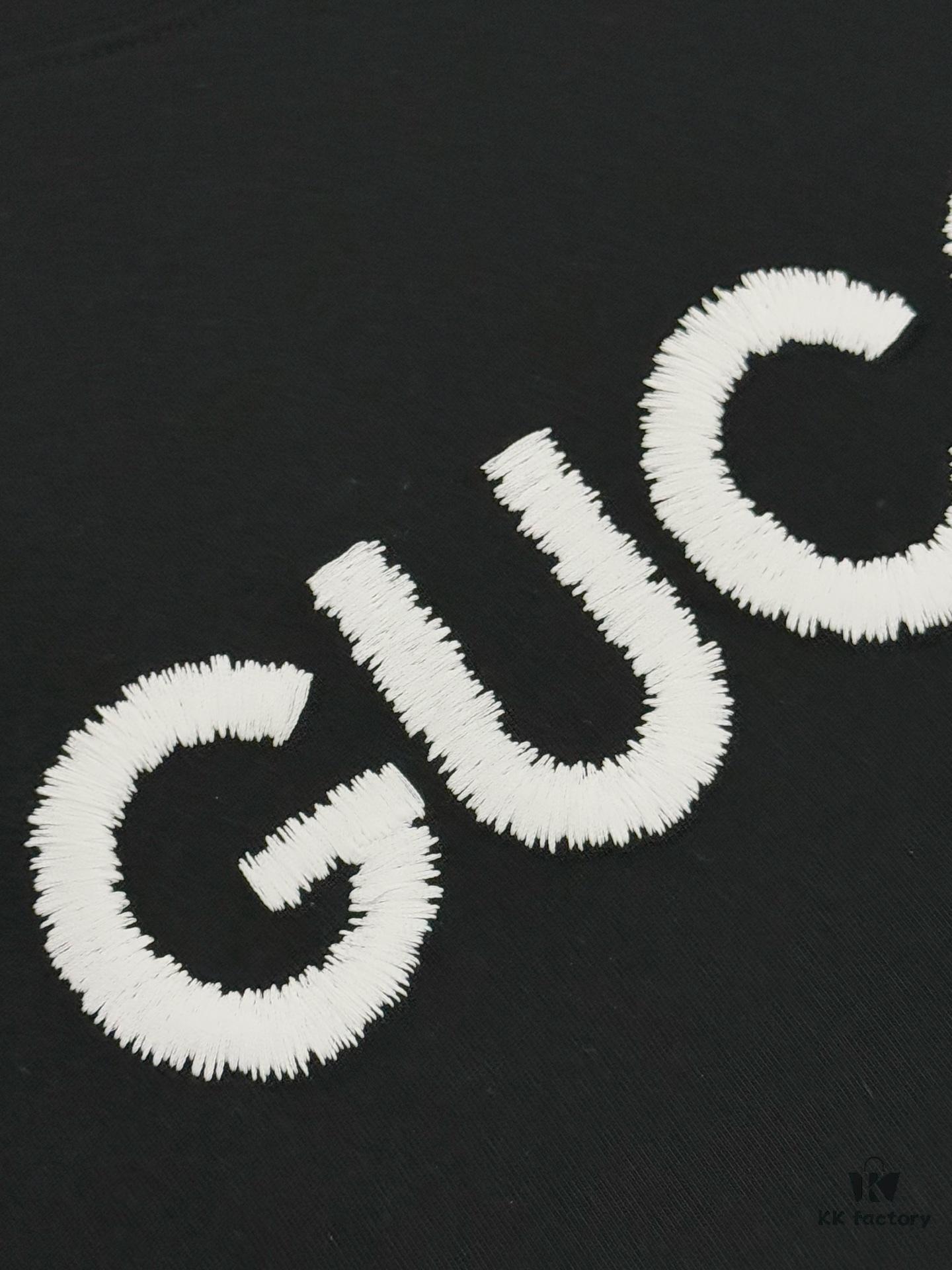High-End Gucci Round Neck Short Sleeve T-Shirt with Front and Back High-Quality Jump Stitch Embroidery, 280g Double-Yarn Heavyweight 100% Combed Cotton, Pre-Shrunk Washed Fabric, No Deformation, Unisex Design with Official Logo Embroidery, Patch on Back, Complete Three Labels, Moisture-Proof Paper Packaging, Distinct from Market Standard Goods, Comfortable Fit with OXS Silhouette