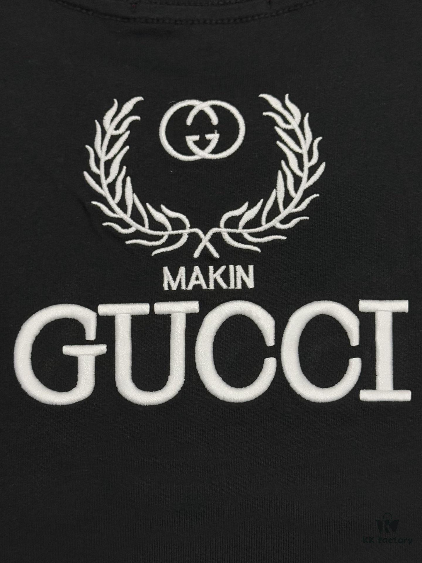 High-End Gucci Round Neck Short Sleeve T-Shirt with Front and Back High-Quality Jump Stitch Embroidery, 280g Double-Yarn Heavyweight 100% Combed Cotton, Pre-Shrunk Washed Fabric, No Deformation, Unisex Design with Official Logo Embroidery, Patch on Back, Complete Three Labels, Moisture-Proof Paper Packaging, Distinct from Market Standard Goods, Comfortable Fit with OXS Silhouette