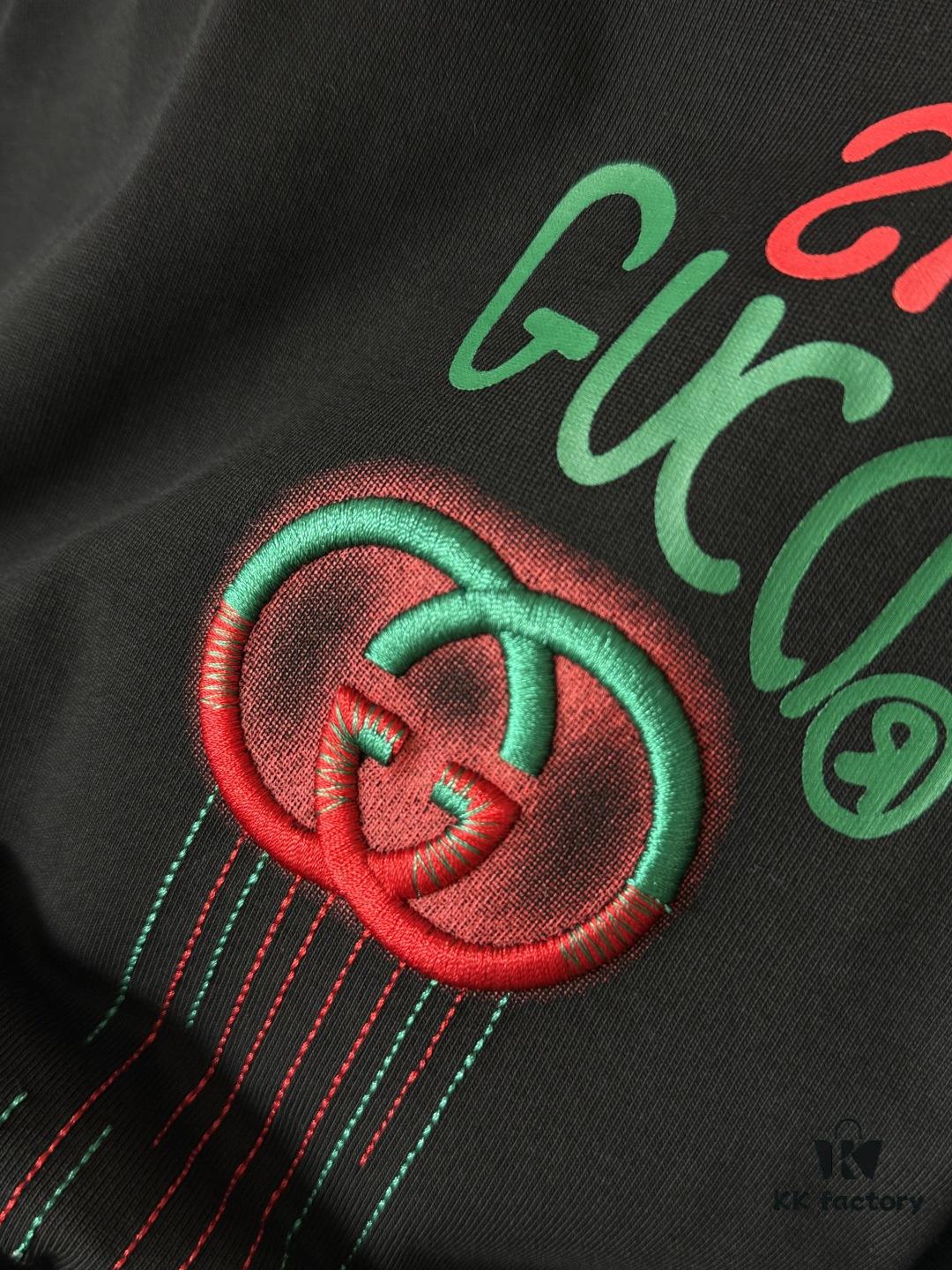 GUCCI 2025 Spring/Summer New Arrival Unisex T-Shirt with Red-Green Embroidered Logo and Print