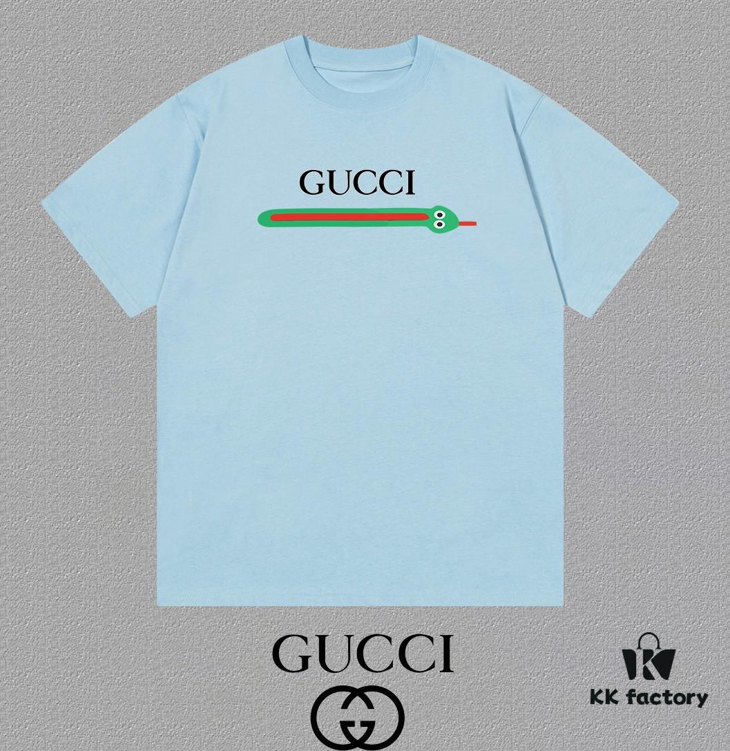 GUCCI x Artisan-Designed 25SS New Arrival Printed Round-Neck Short-Sleeve T-Shirt, 300gsm, Autumn/Winter Latest Store Synchronized OS Drop-Shoulder Fit, Stylish and Unique, Extremely Versatile and Attractive, Unisex Essential Wear, Complete with Hang Tag, Neck Label, and Wash Label