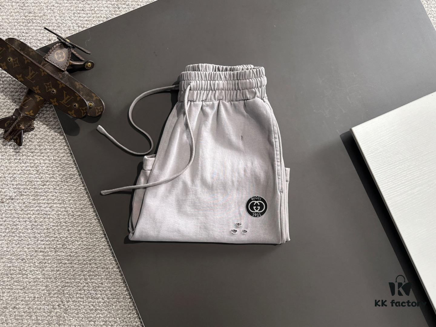 GUCCI 2025 Spring/Summer New Arrival High-End Elastic Waist Casual Solid Loose Shorts