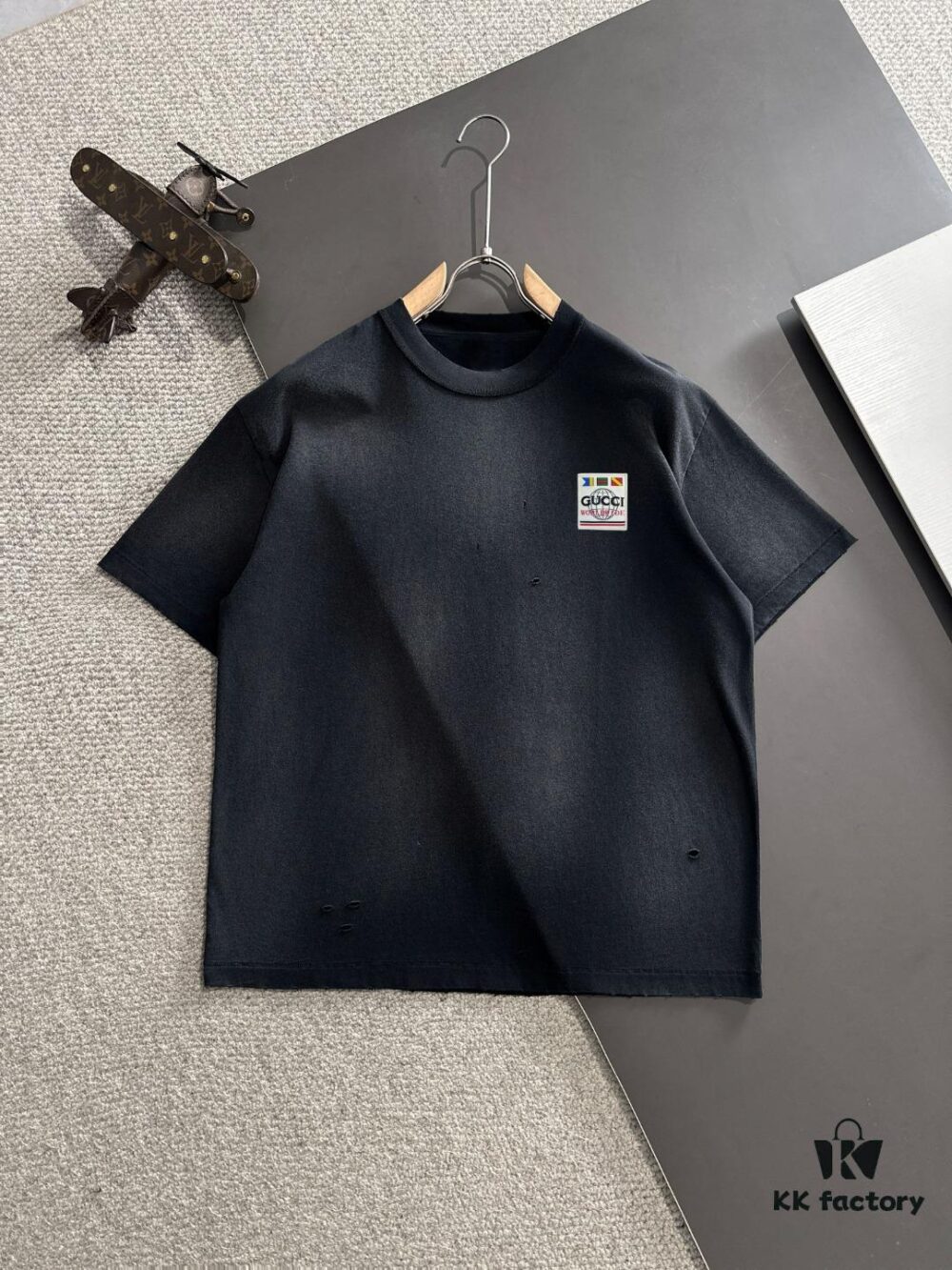 High-Quality GUCCI 2025 Spring/Summer New Men's Tie-Dye Washed Short-Sleeve T-Shirt