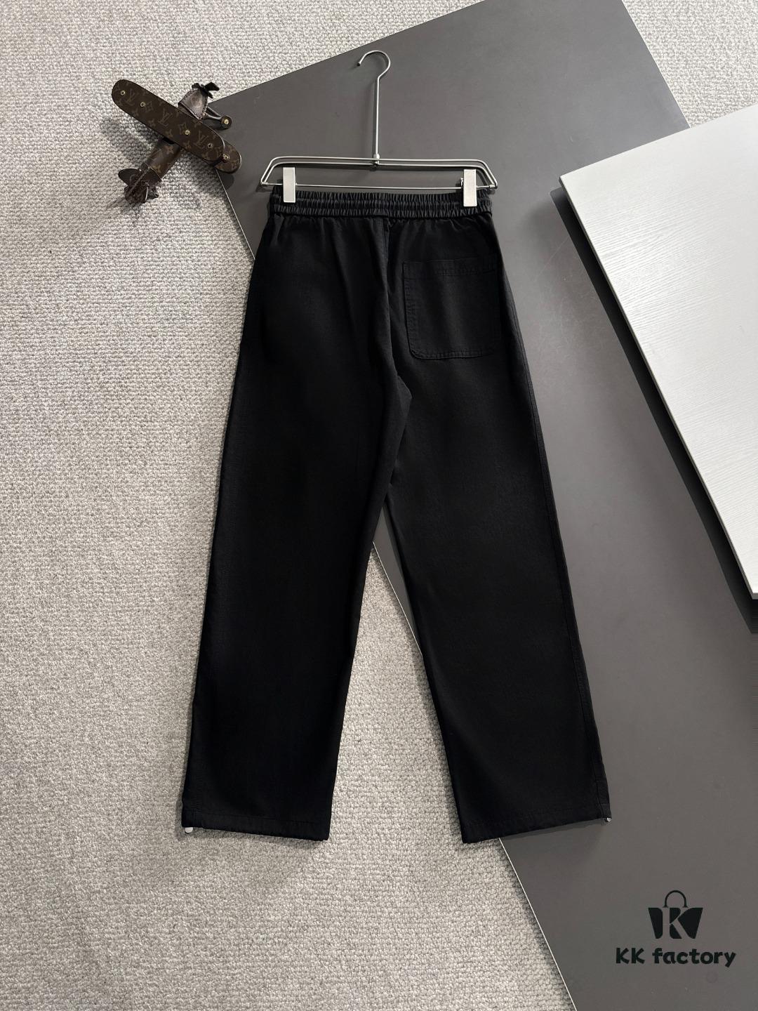 GUCCI 2025 Spring/Summer New Elastic Waist Casual Pants, Lightweight Custom Counter Fabric, Breathable and Comfortable, Exquisite Details, Brand Design Concept, High Quality, Soft and Smooth Touch