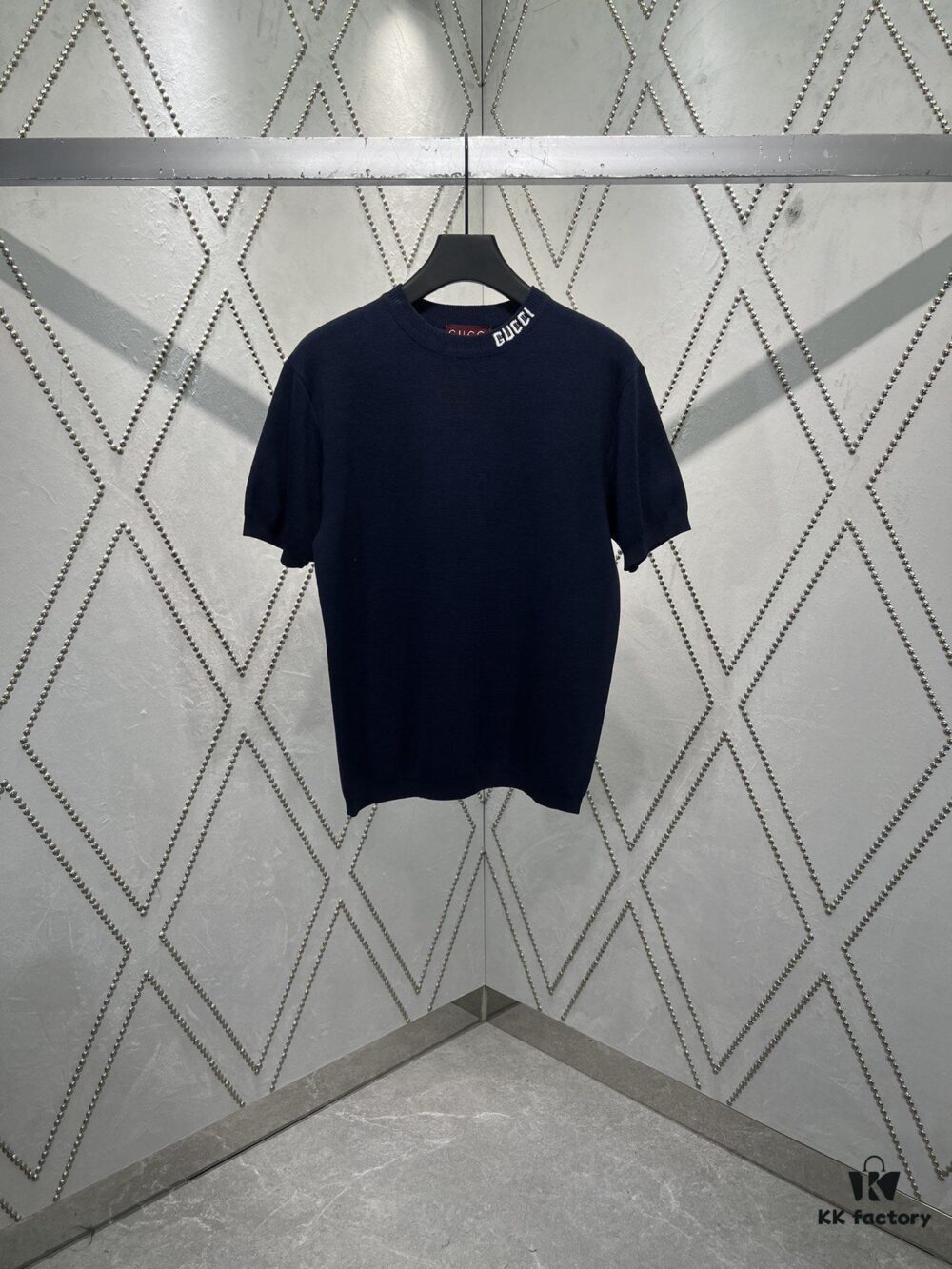 Gucci 25SS New Arrival Knitwear Crafted from Ribbed Silk-Cotton Blend Knit Fabric, Enhanced with Gucci Intarsia for Added Charm