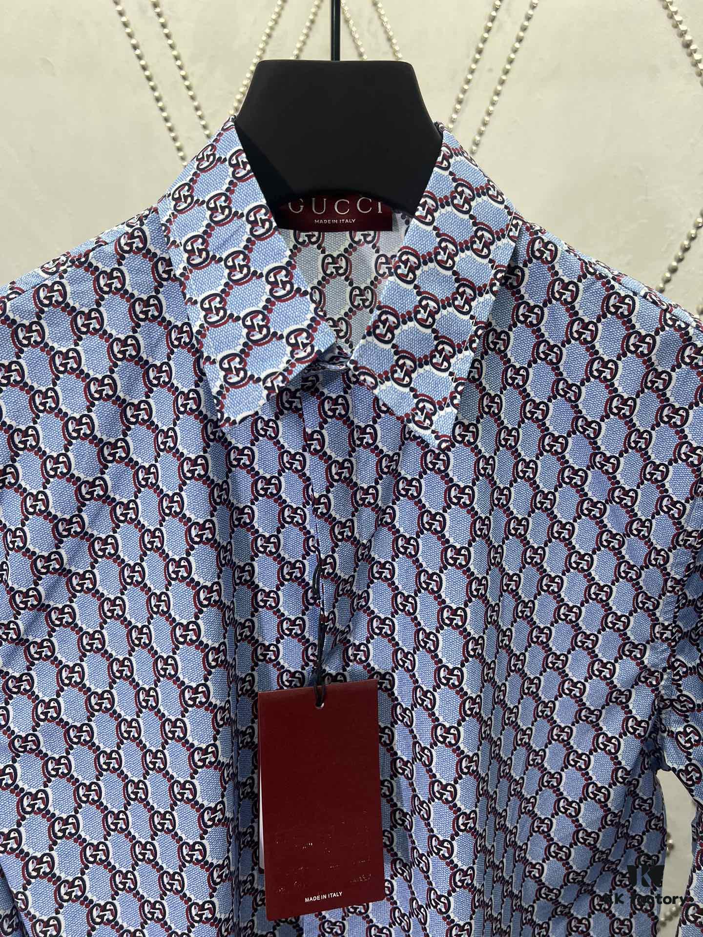 Gucci 25SS New Arrival Cotton Shirt in Light Blue and Ancho Red with GG Shadow Print