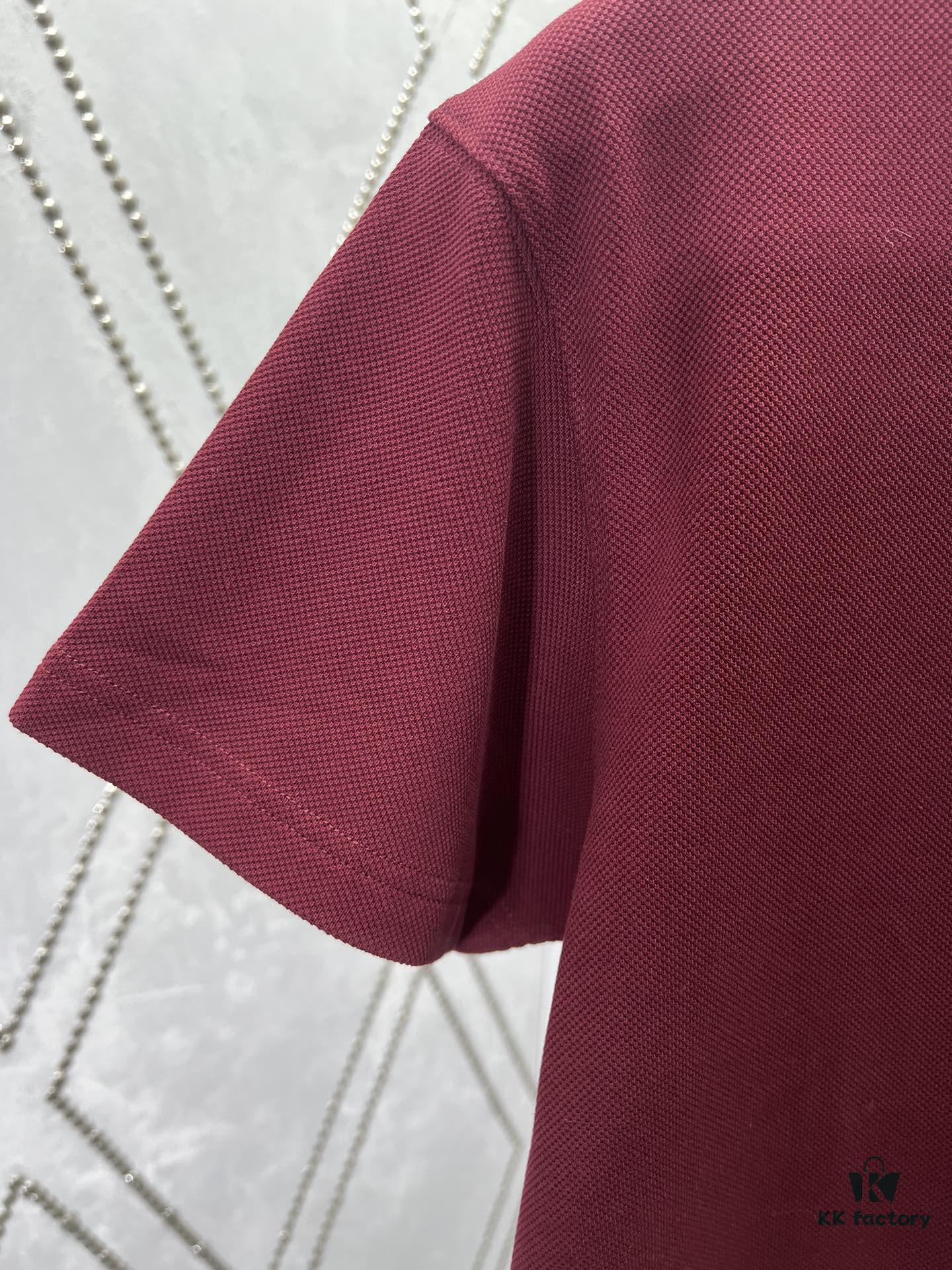 Gucci 2025 Spring Collection Presents Classic Style Pieces, Featuring a Polo Shirt Crafted from Elastic Piqué Cotton with a Refined Gucci Print