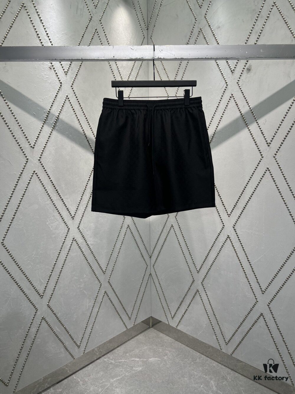 Gucci 25SS New Arrival Shorts Featuring the Iconic GG Pattern as a Tribute to Founder Guccio Gucci