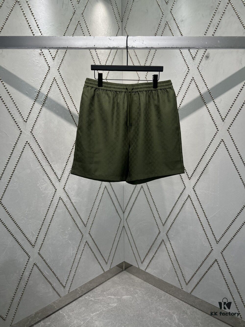 Gucci 25SS New Arrival Shorts Featuring the Iconic GG Pattern as a Tribute to Founder Guccio Gucci
