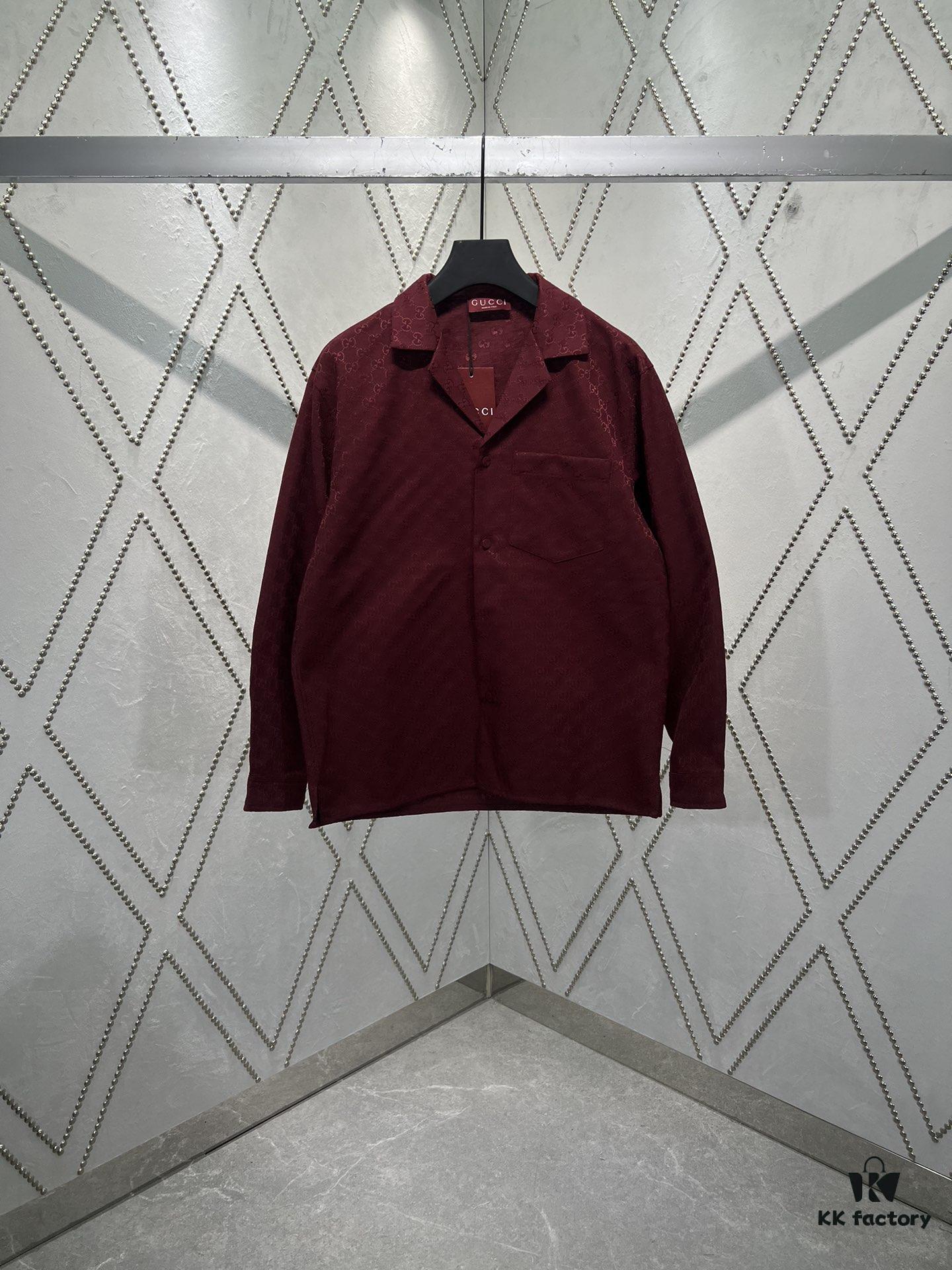 Gucci 25SS New Arrival Letter Intertwined Pattern Shirt Inspired by Founder Guccio Gucci's Name, Crafted in GG Canvas with Side Slits