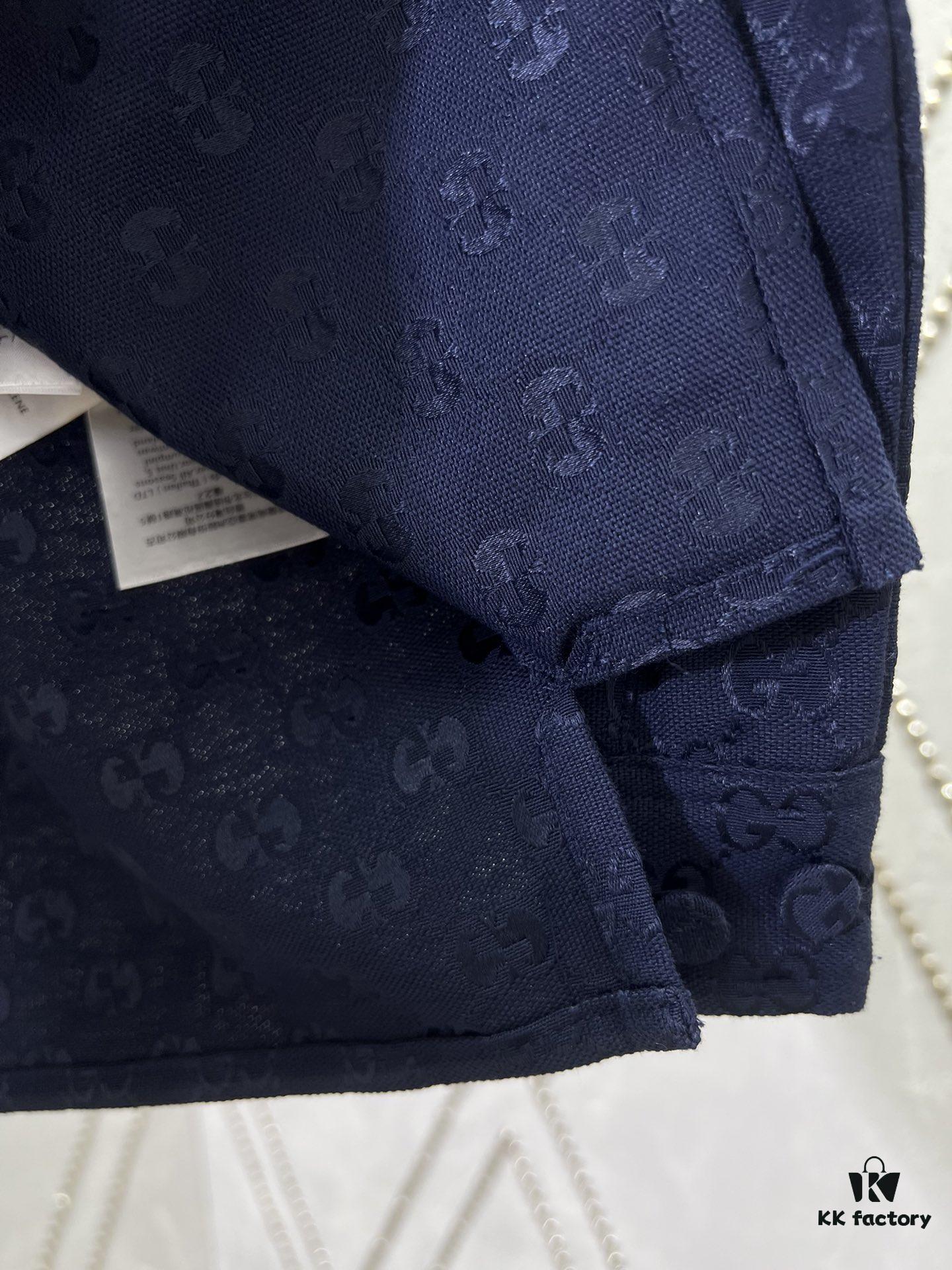 Gucci 25SS New Arrival Letter Interlocking Pattern Shirt Inspired by Founder Guccio Gucci's Name, Crafted in GG Canvas with Side Slits, Regular Fit